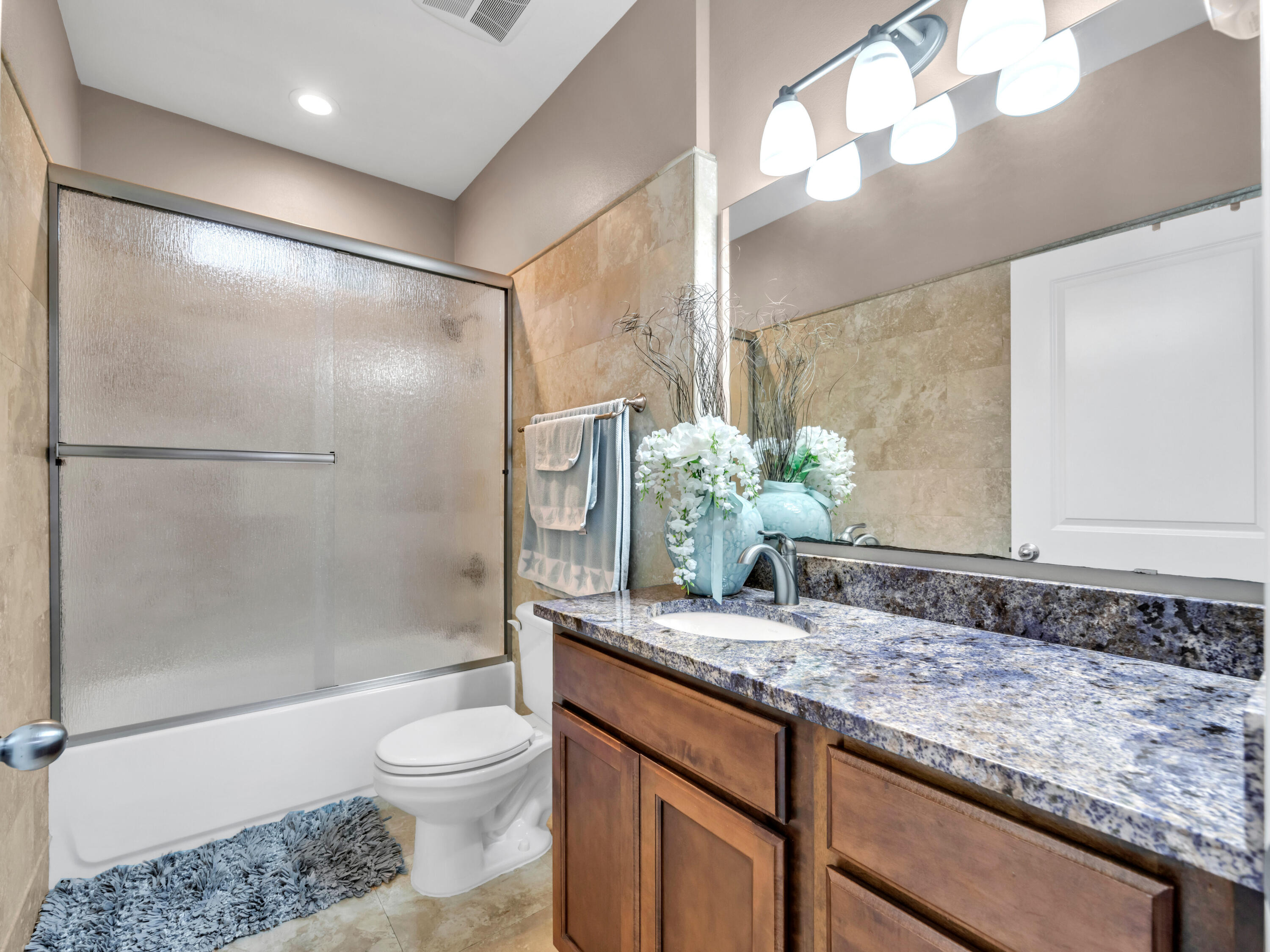WHISPERING PINES - Residential