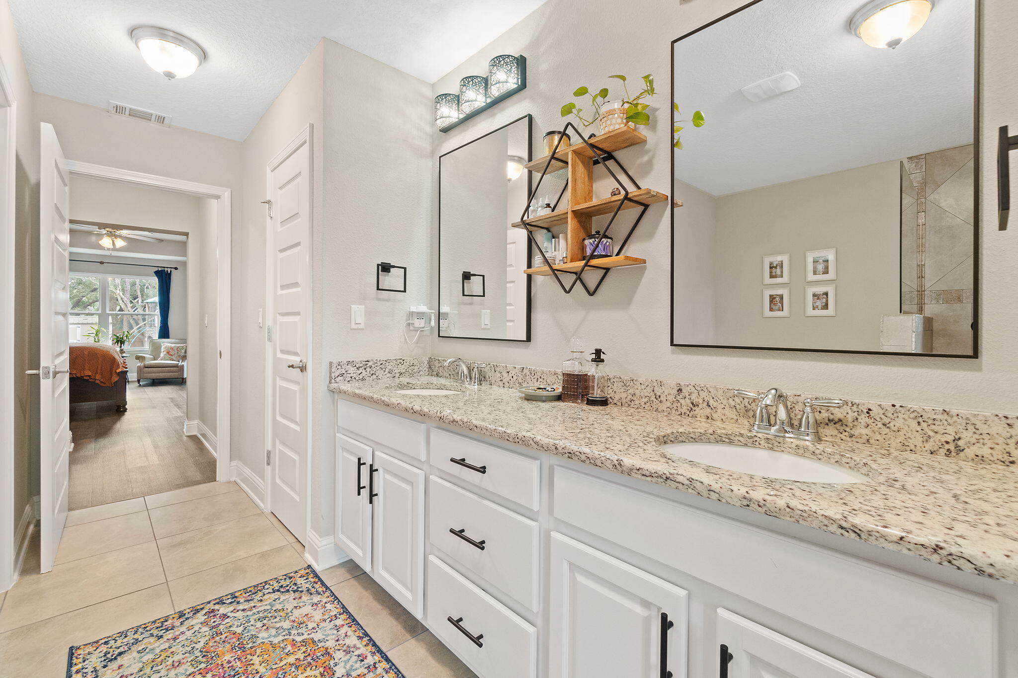 HOLLEY BY THE SEA - Residential