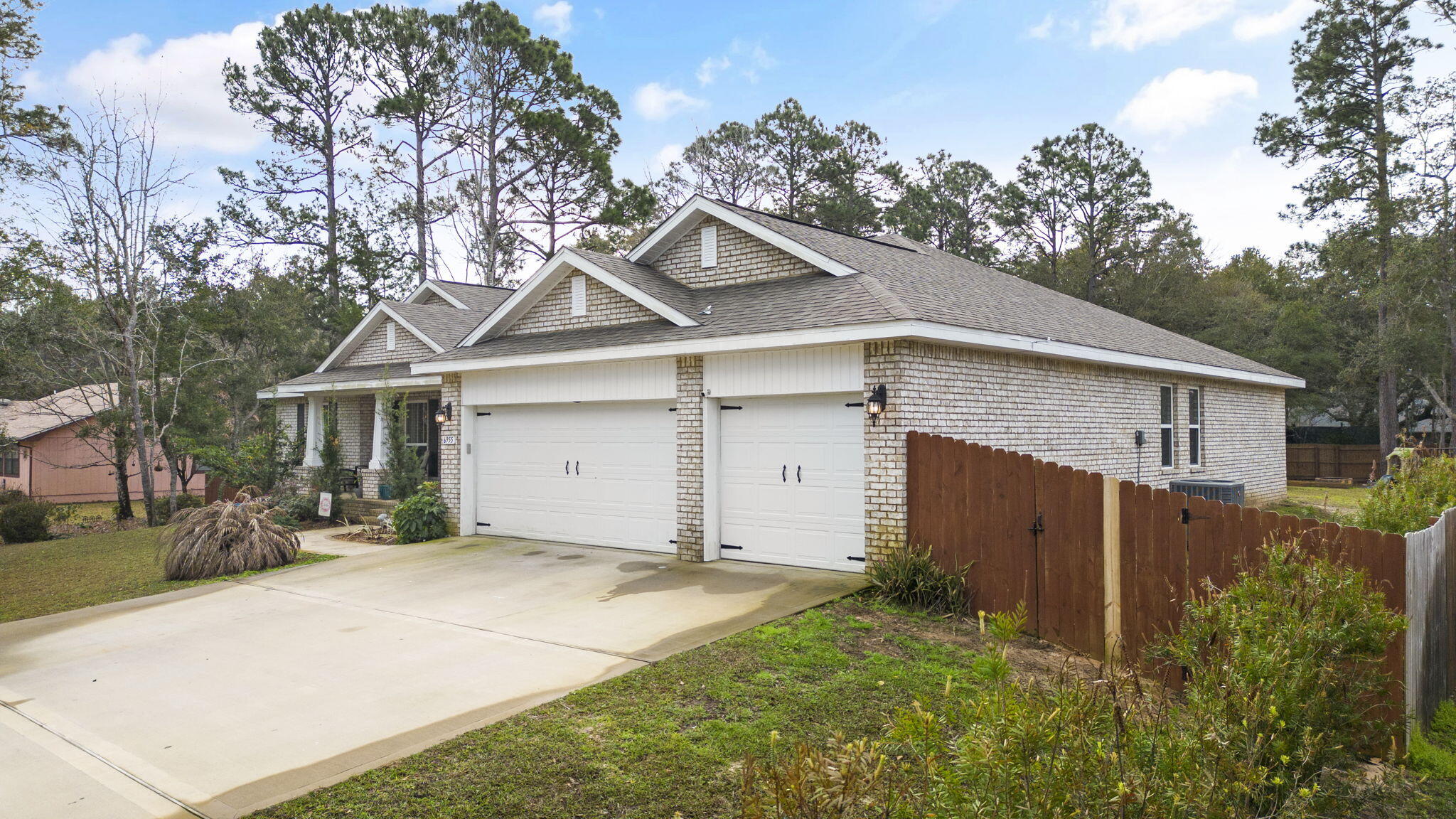 HOLLEY BY THE SEA - Residential