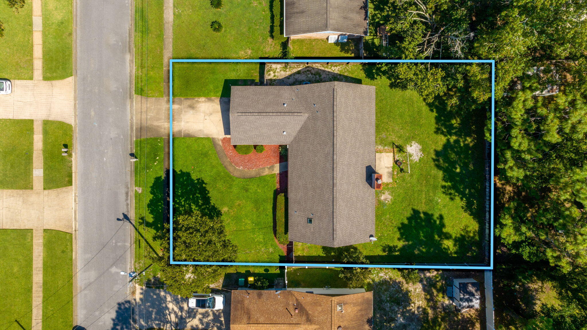 MARY ESTHER MANOR - Residential