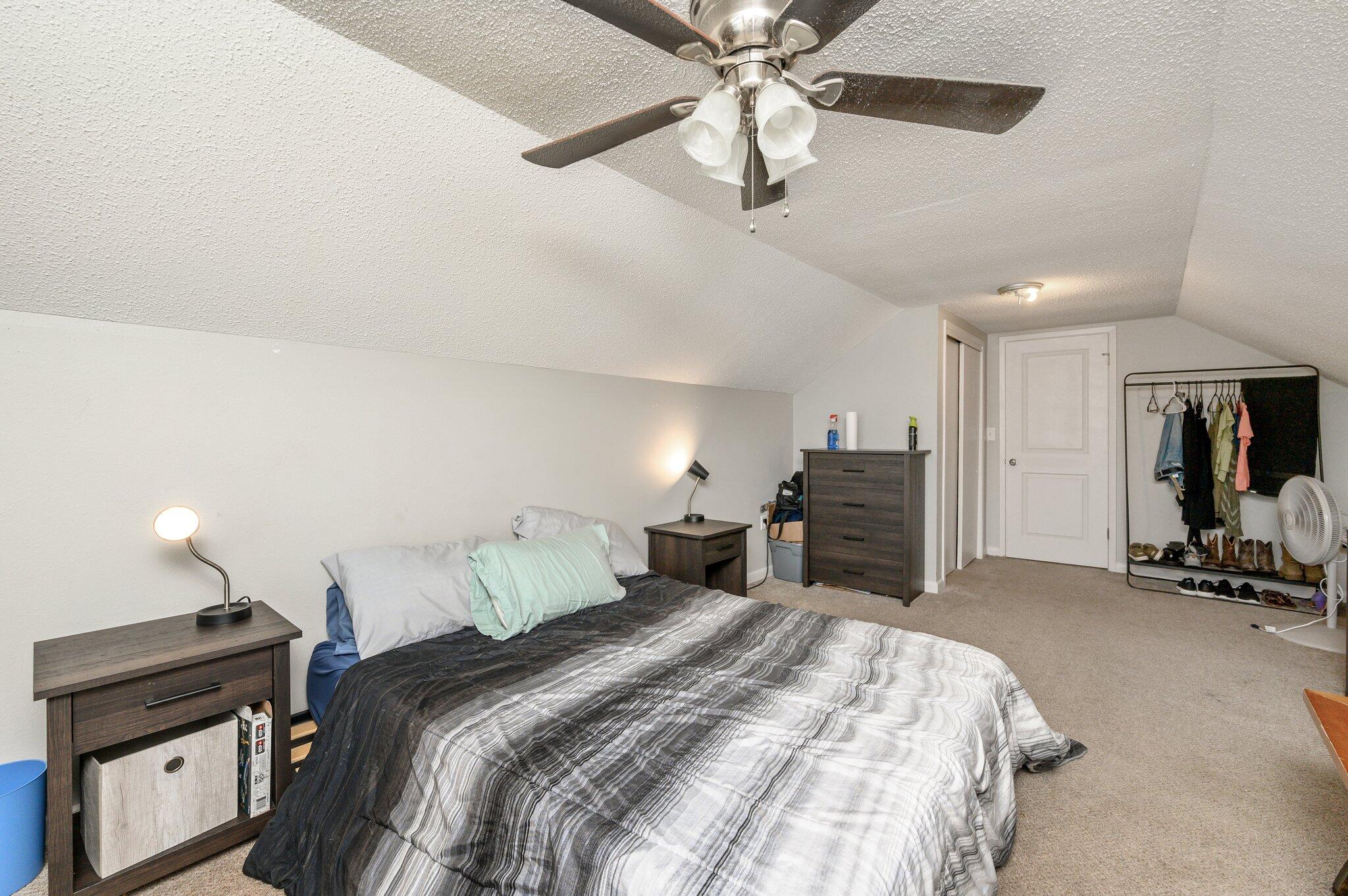 MARY ESTHER MANOR - Residential