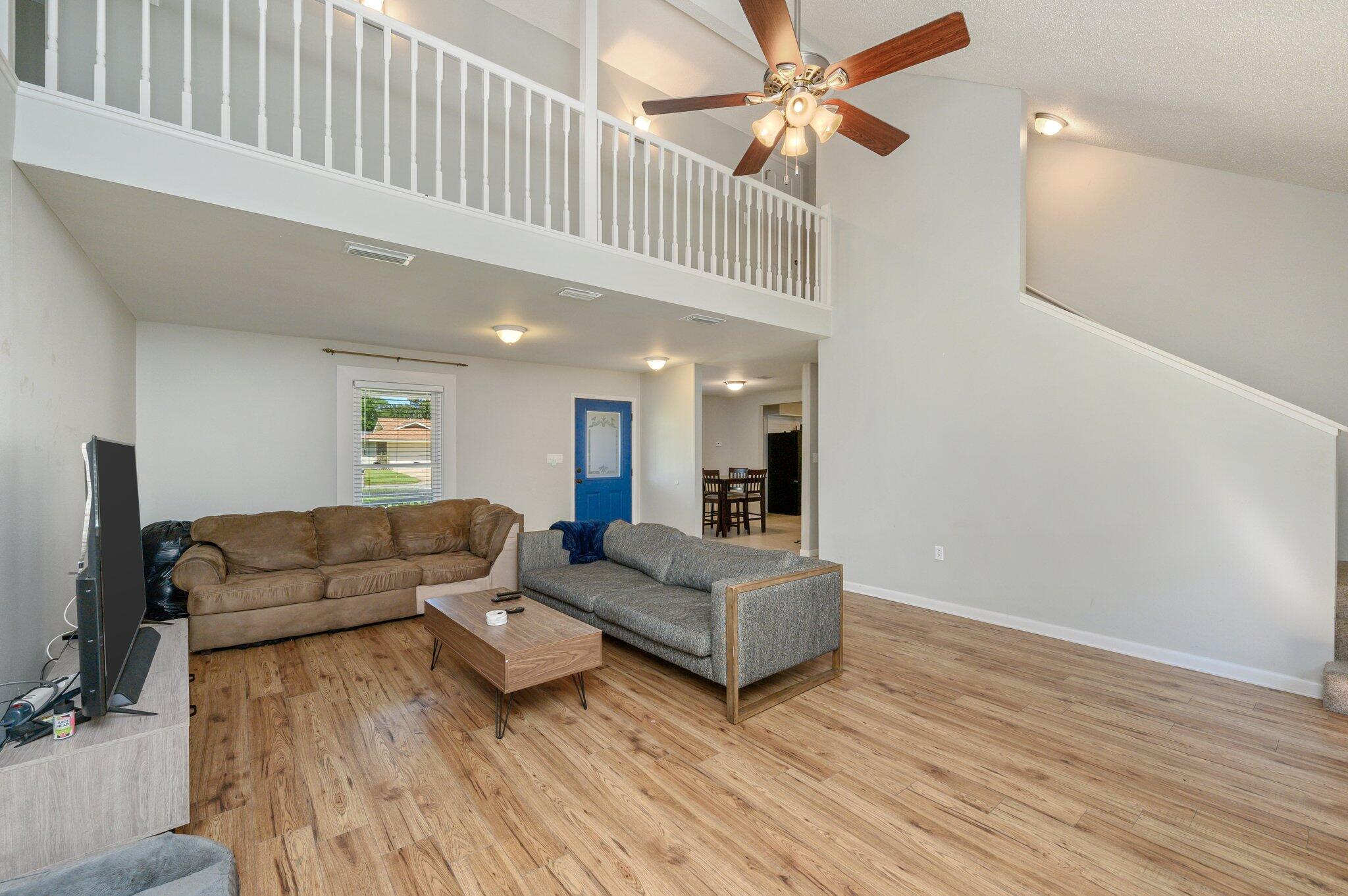 MARY ESTHER MANOR - Residential