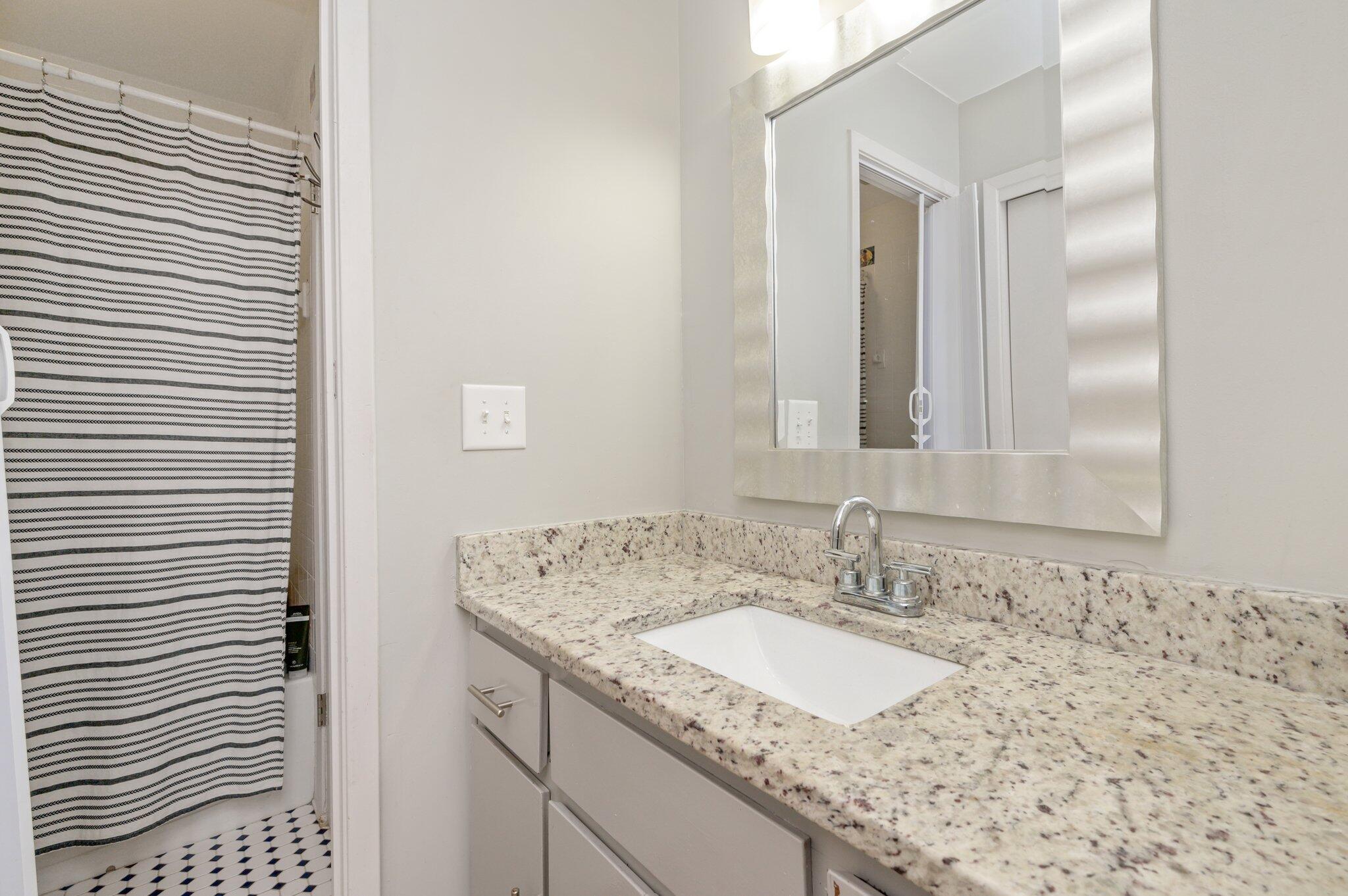 MARY ESTHER MANOR - Residential