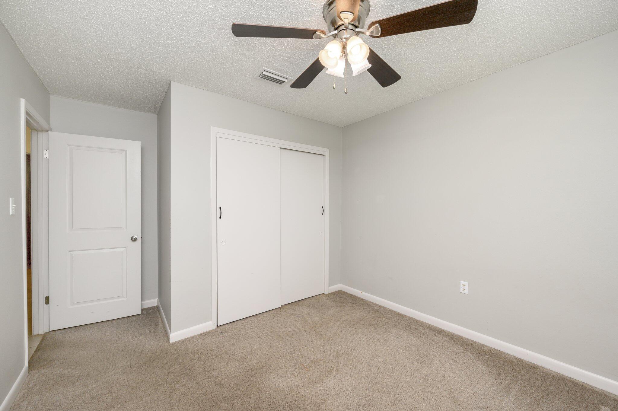 MARY ESTHER MANOR - Residential