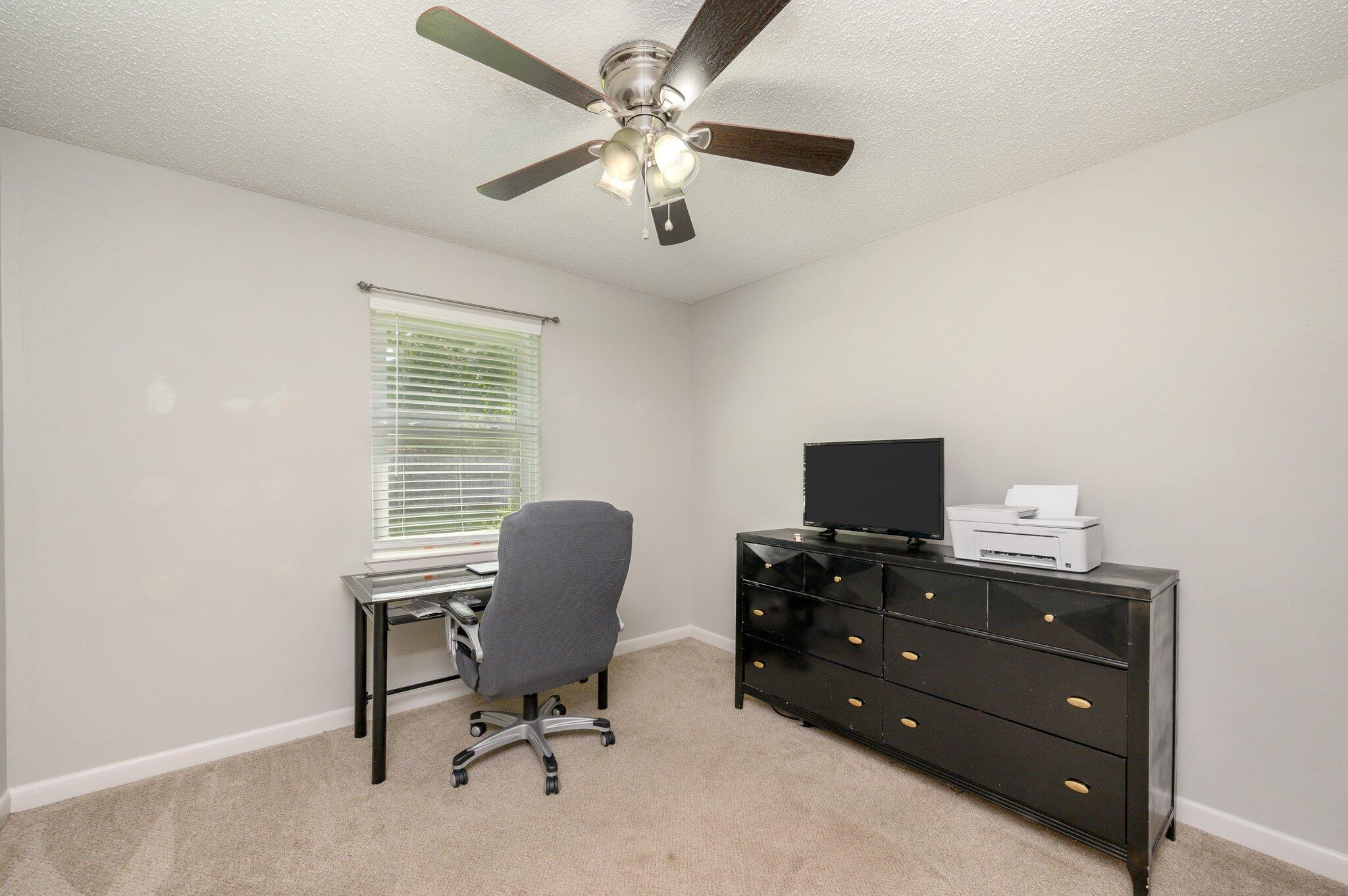 MARY ESTHER MANOR - Residential