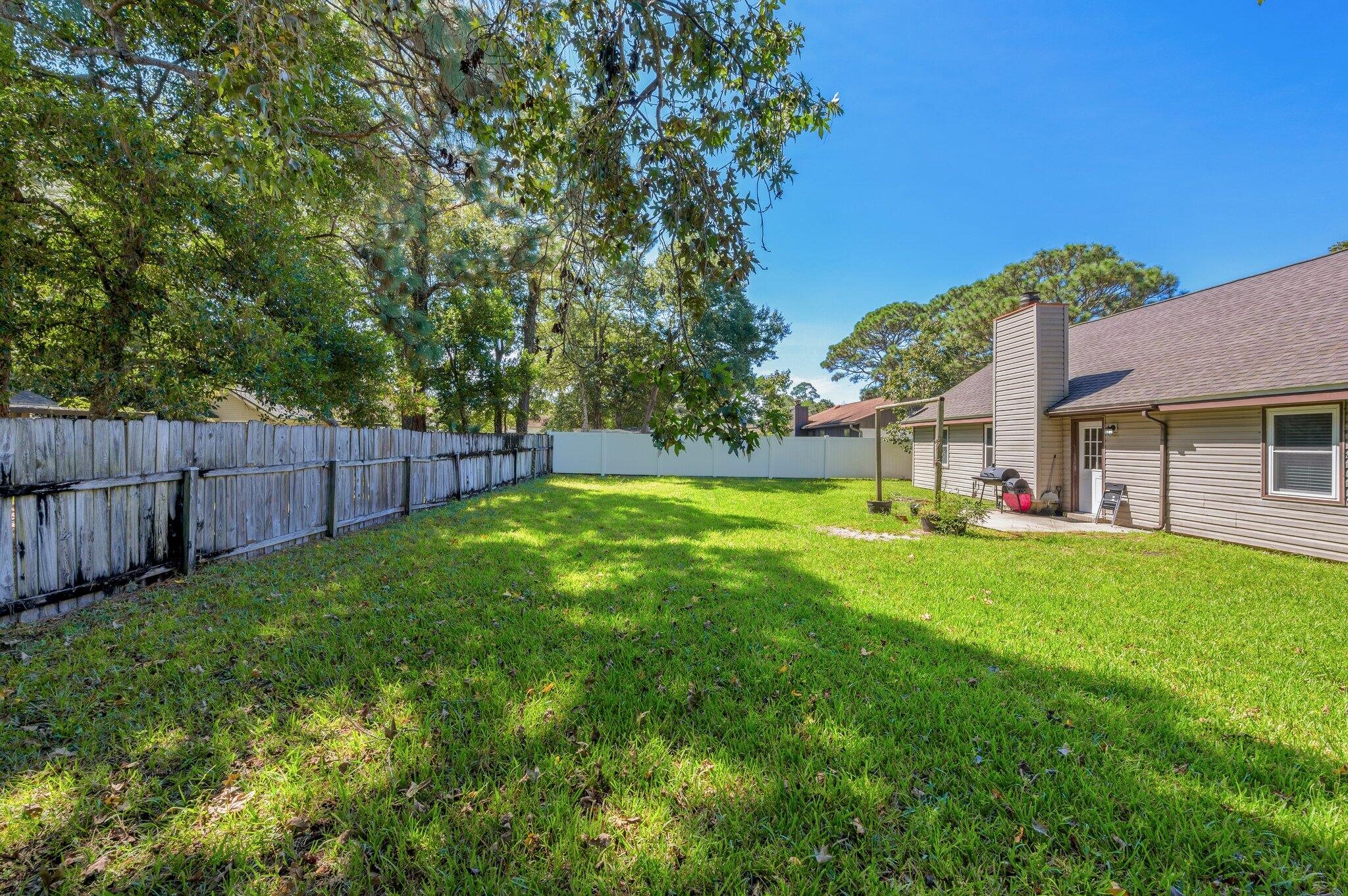 MARY ESTHER MANOR - Residential