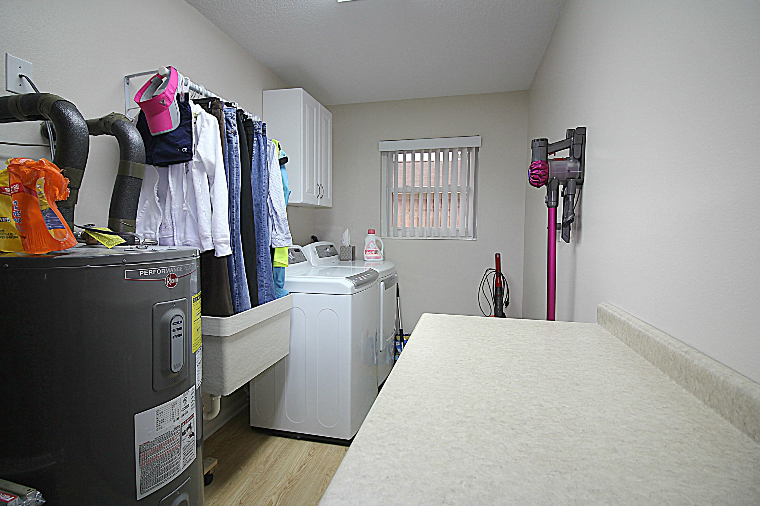 LAKE LORRAINE ESTATES 3 - Residential