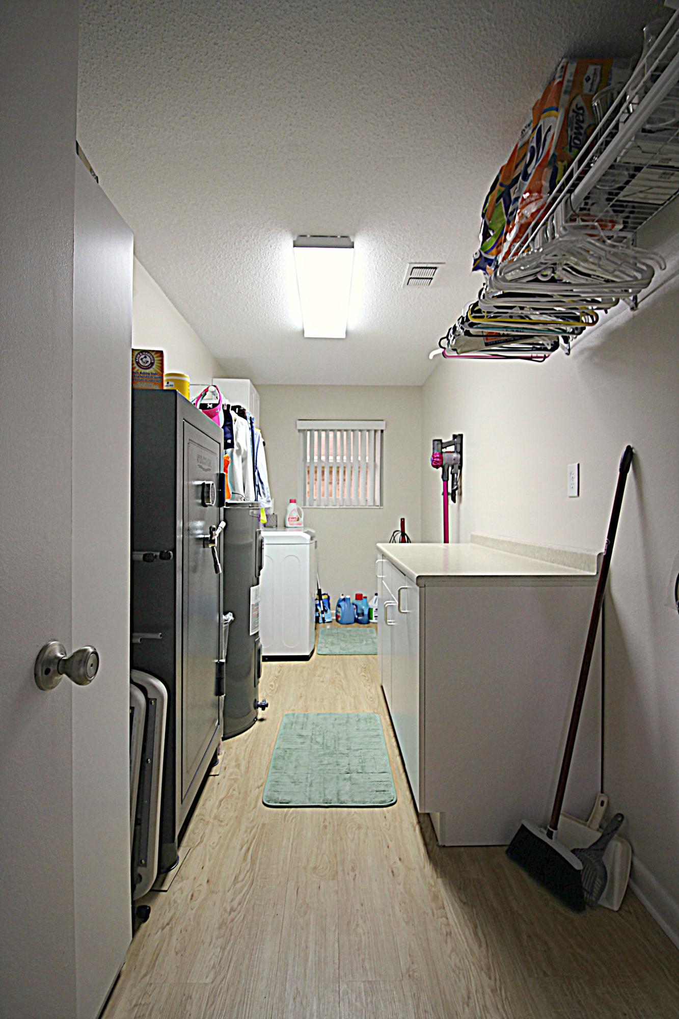 LAKE LORRAINE ESTATES 3 - Residential