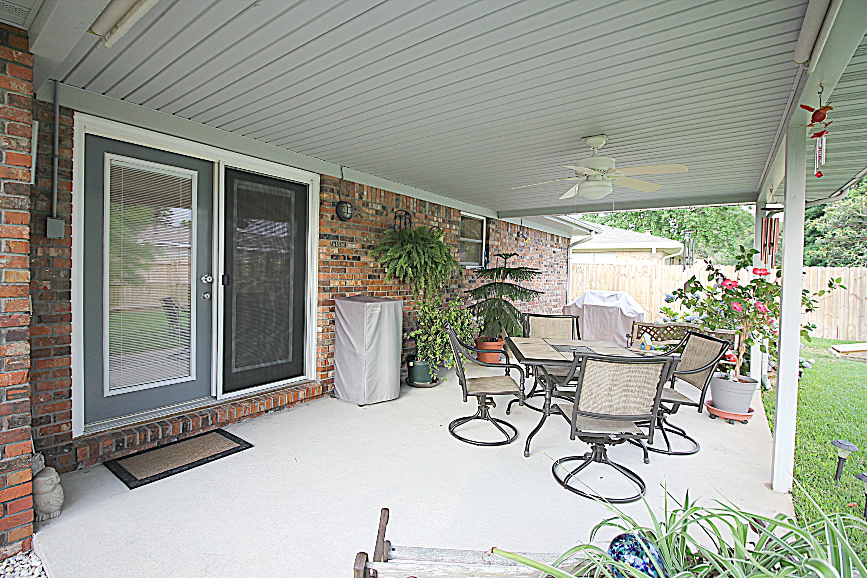 LAKE LORRAINE ESTATES 3 - Residential