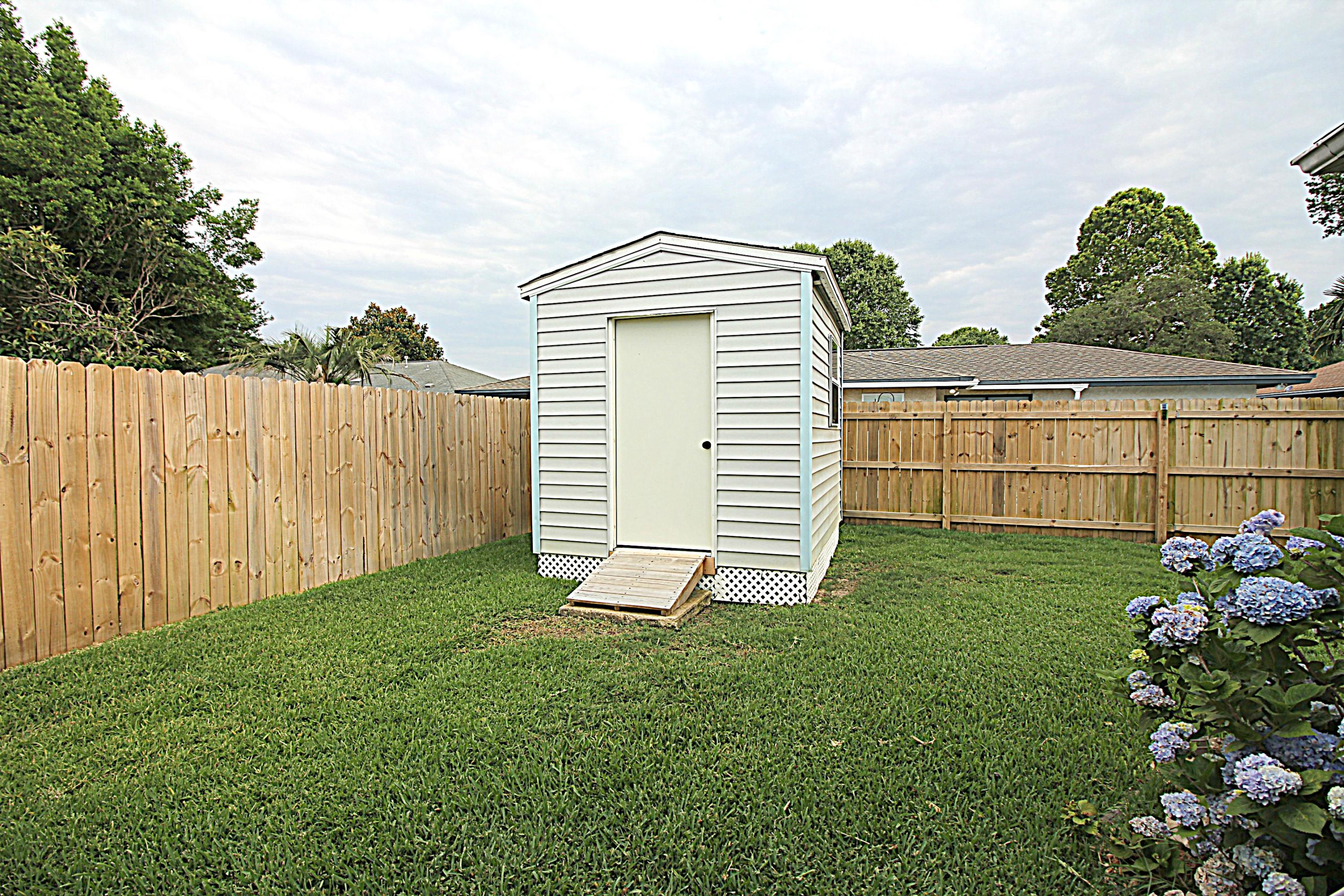 LAKE LORRAINE ESTATES 3 - Residential