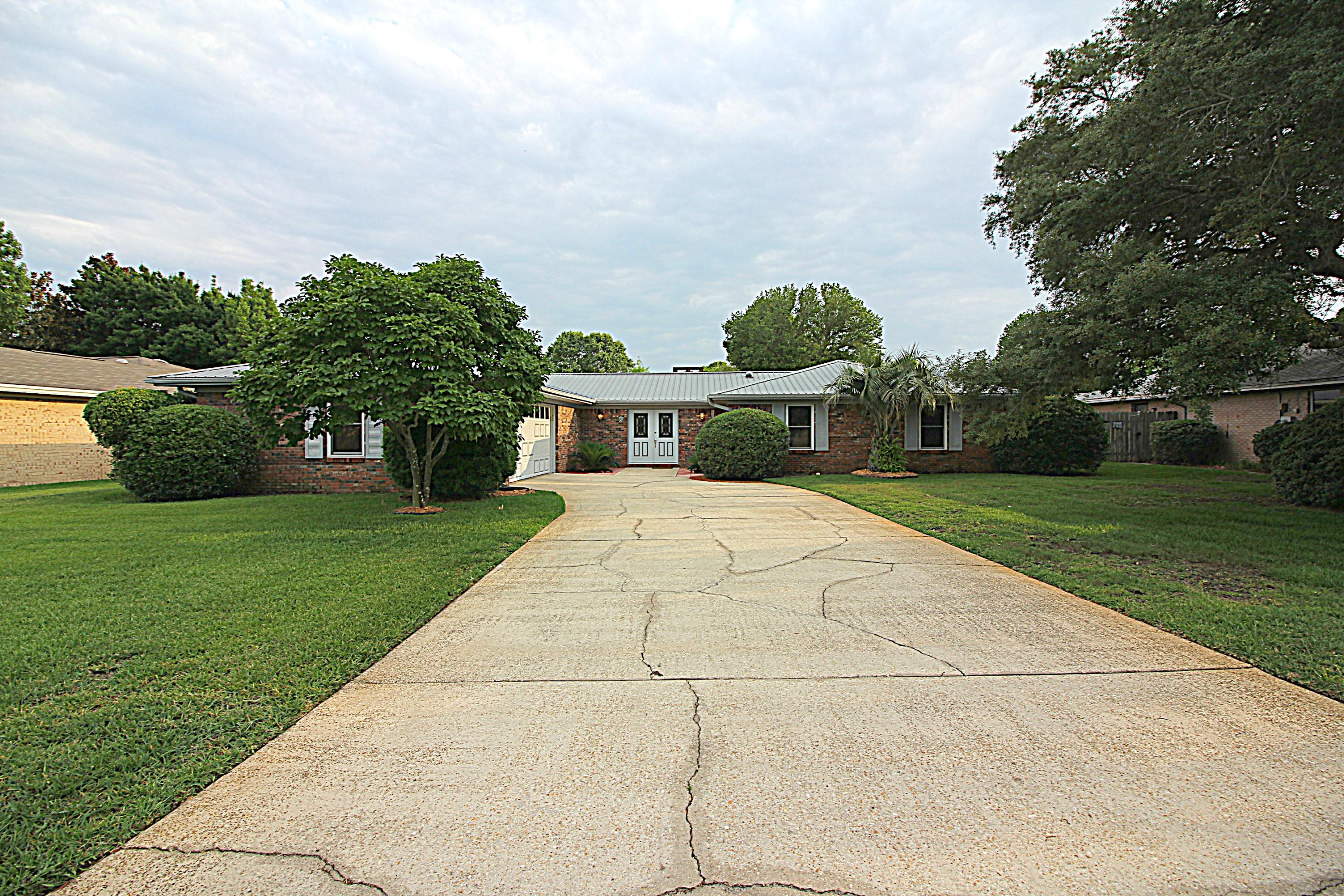 LAKE LORRAINE ESTATES 3 - Residential