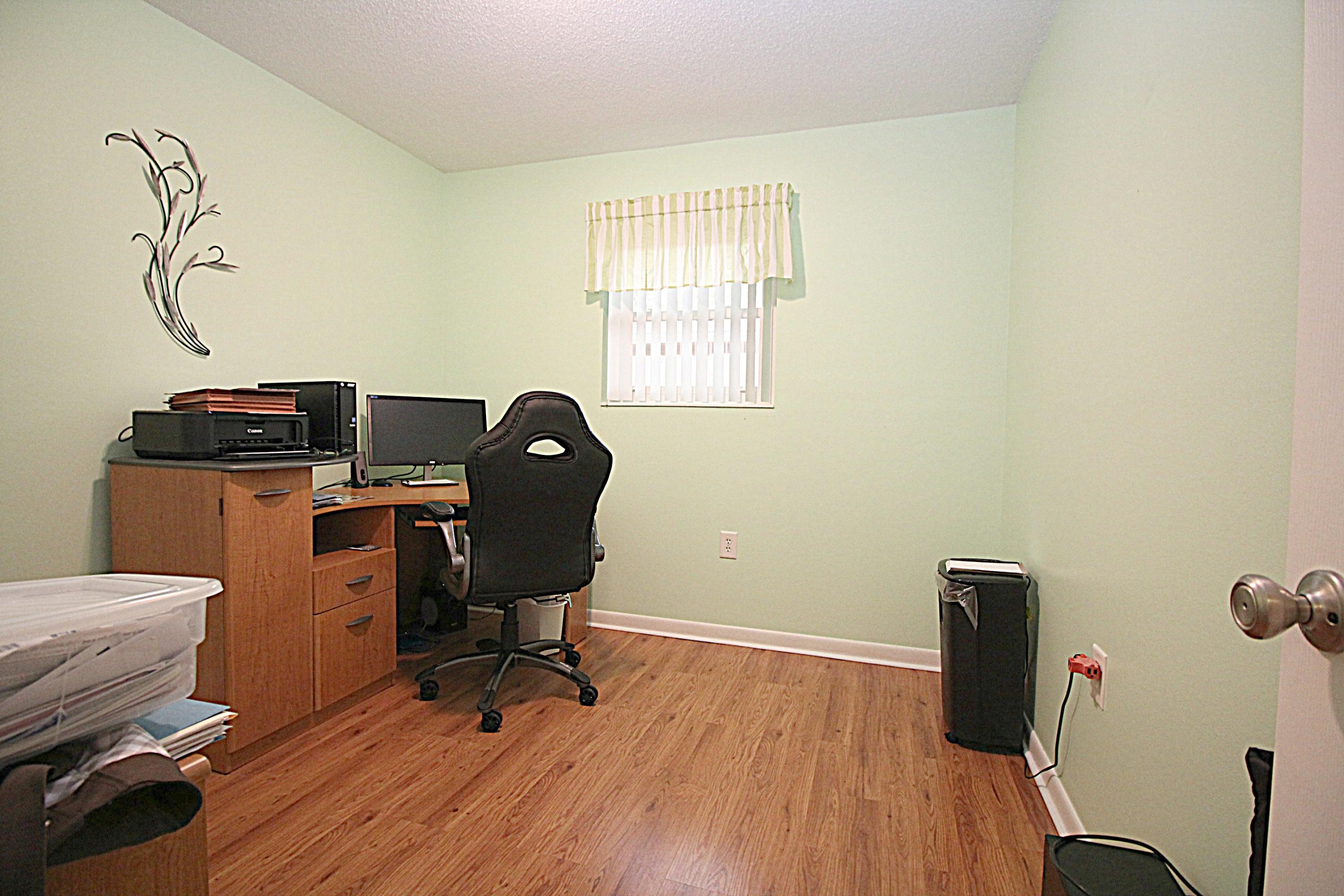 LAKE LORRAINE ESTATES 3 - Residential