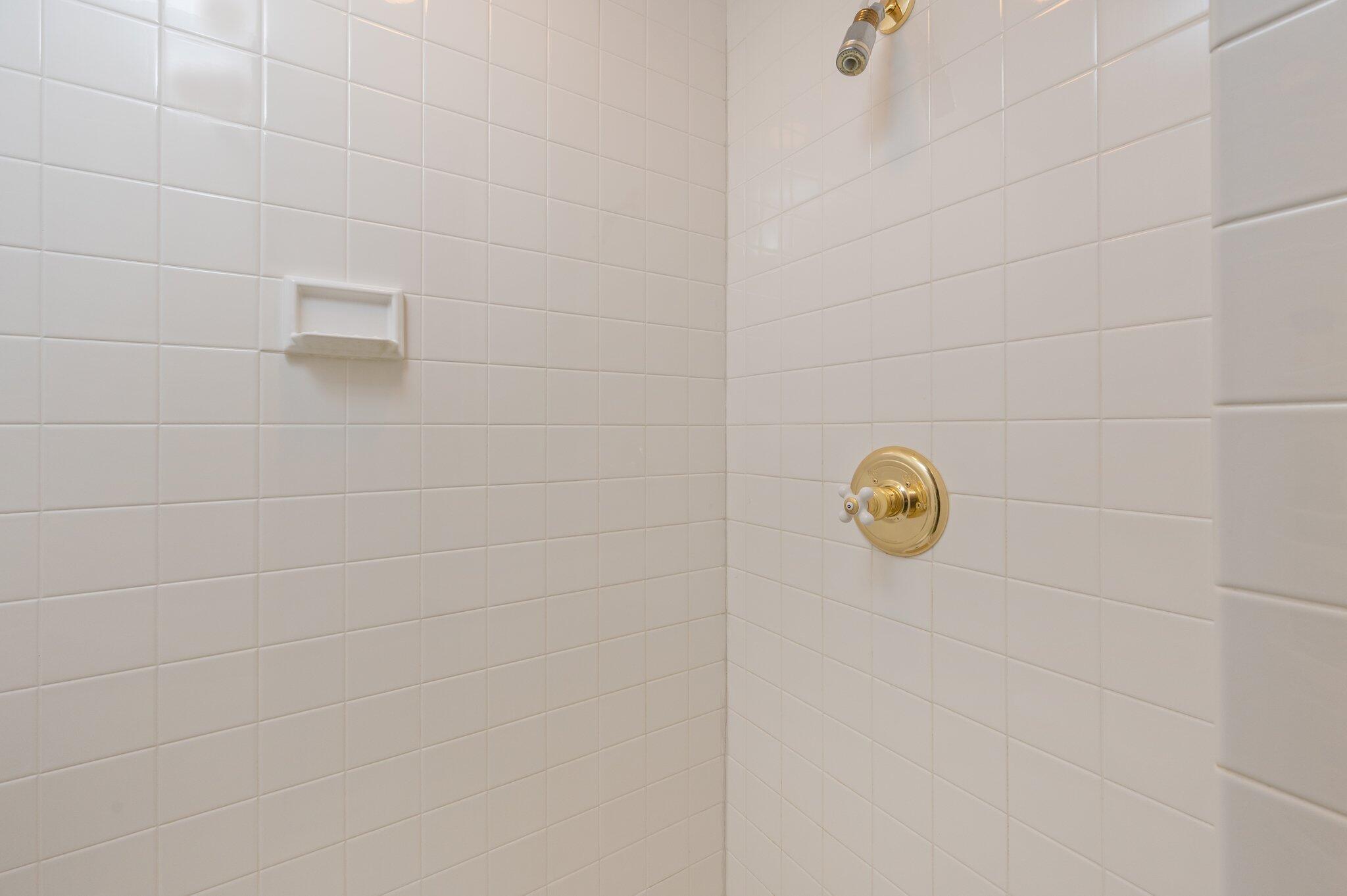SOUTHWINDS II - Residential