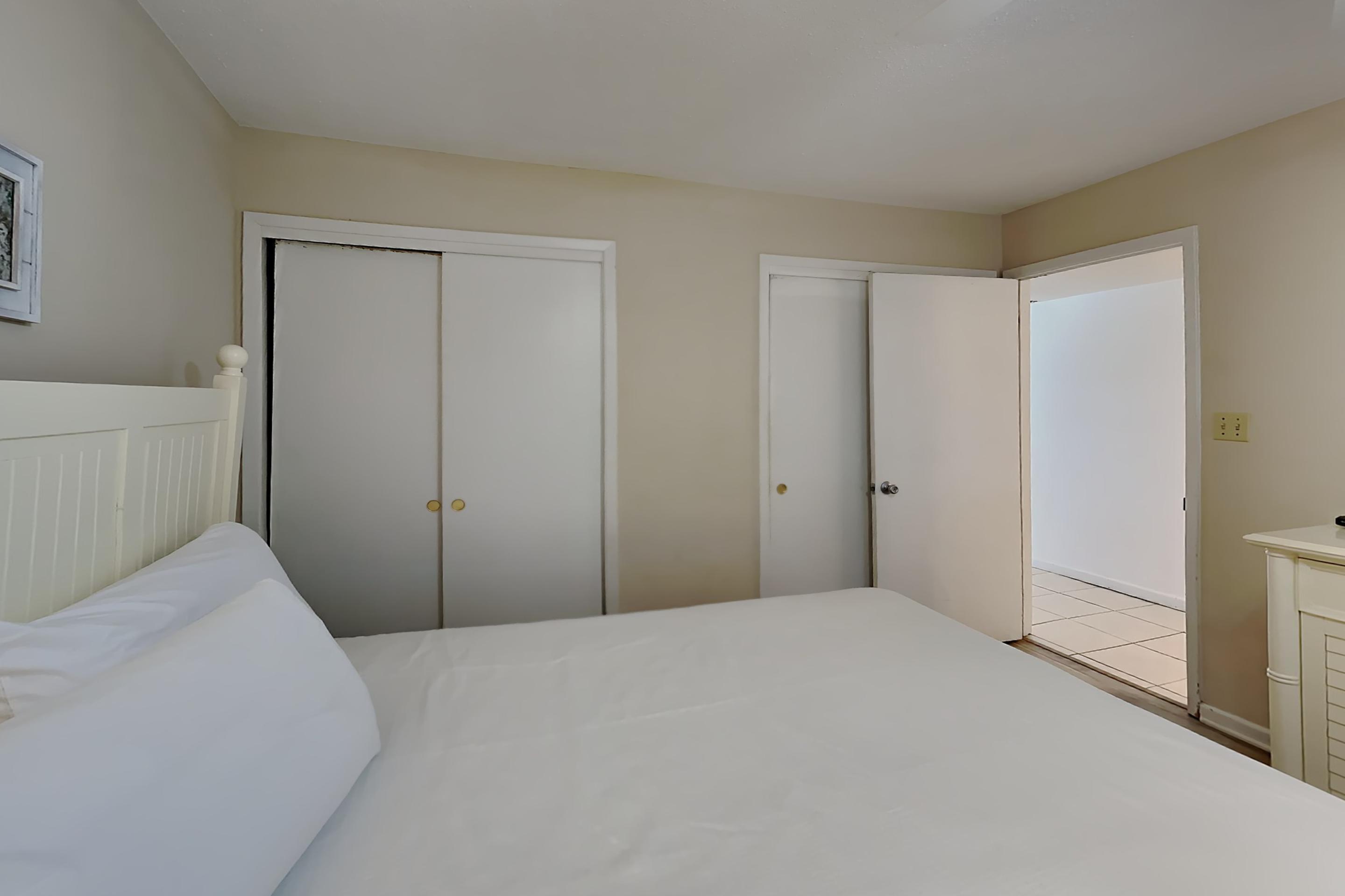 VISTA DEL MAR CONDO - Residential