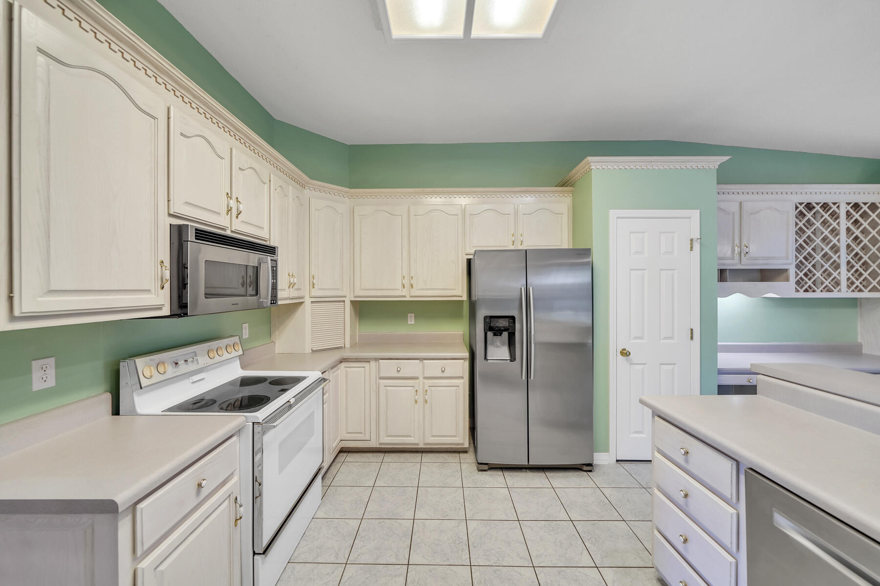 ROCKY BAYOU ESTATES 11A - Residential