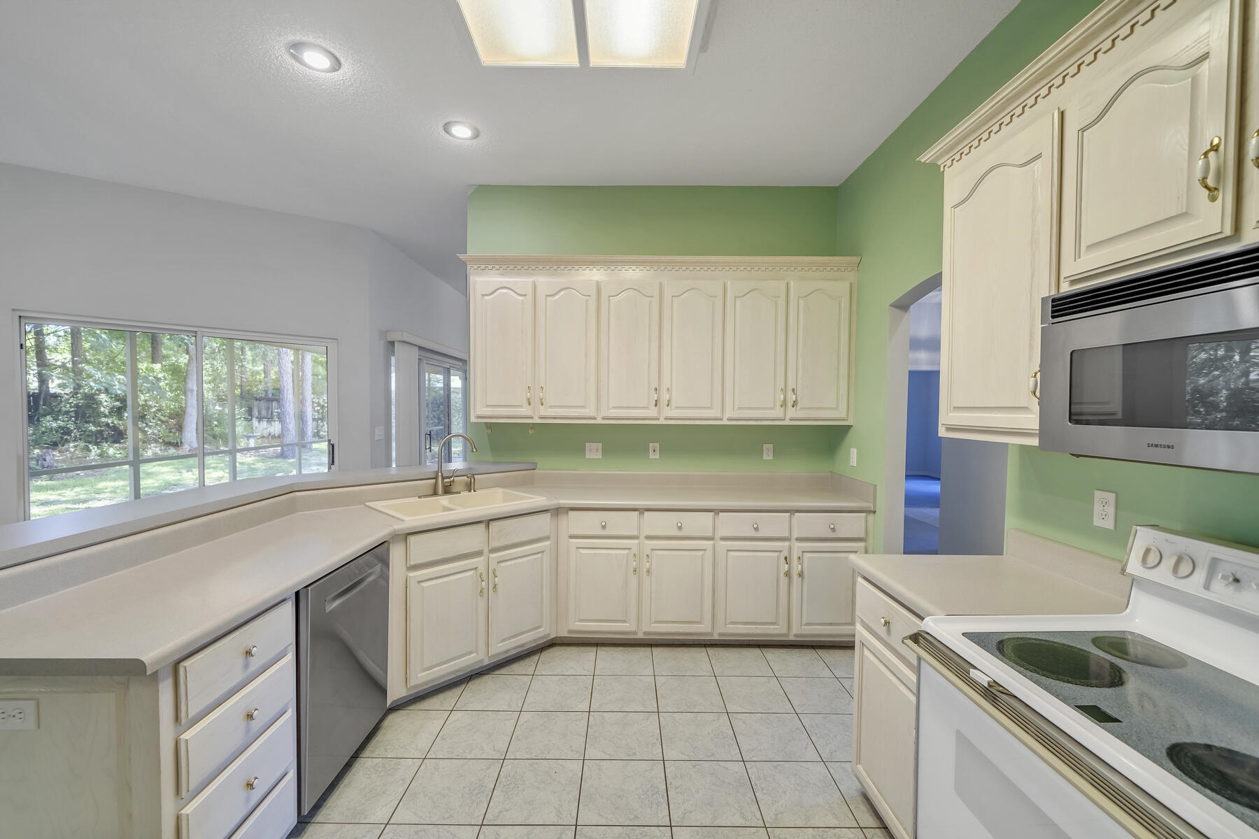 ROCKY BAYOU ESTATES 11A - Residential
