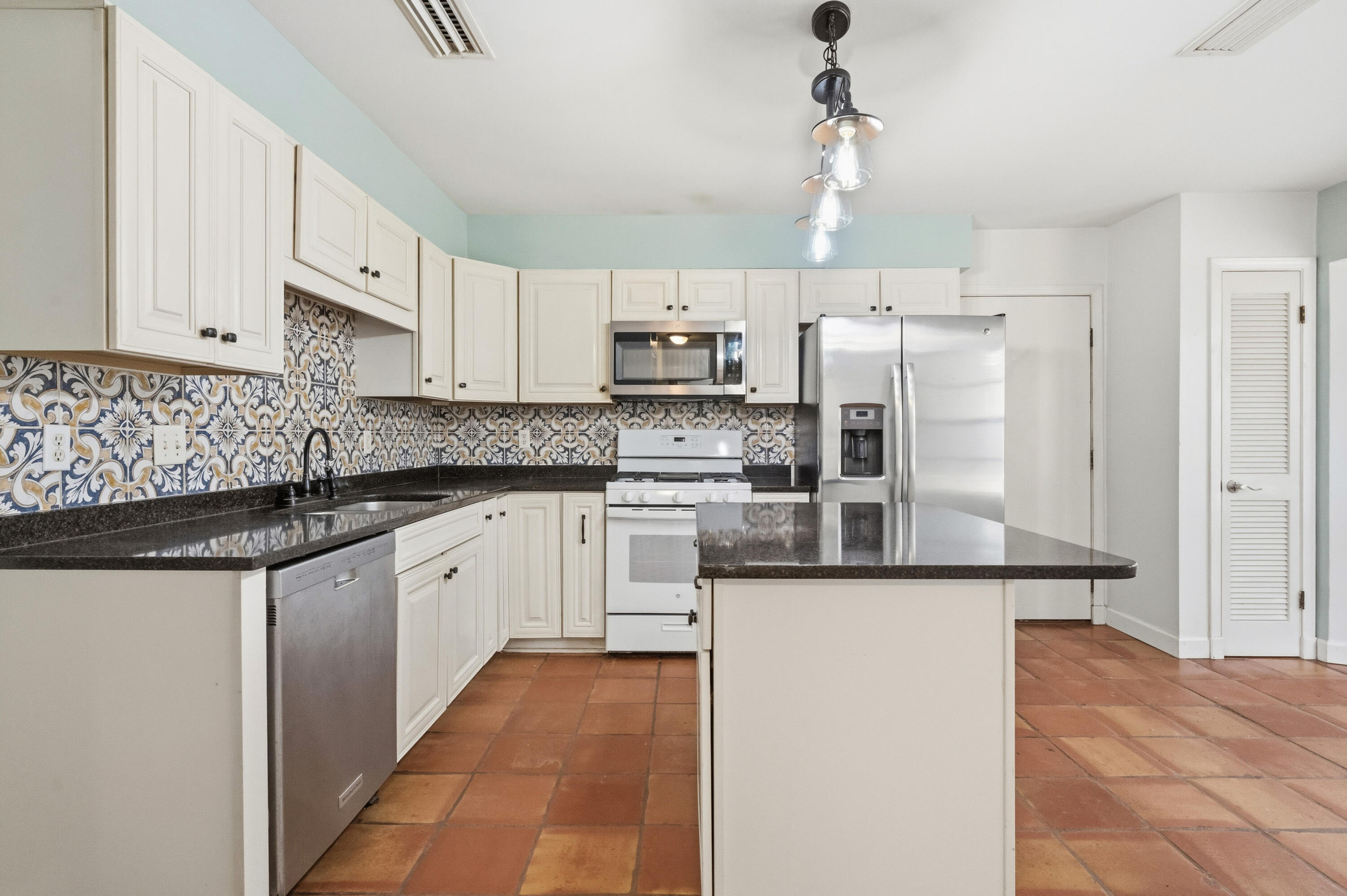 CARIBBEAN VILLAGE SOUTH 1 - Residential