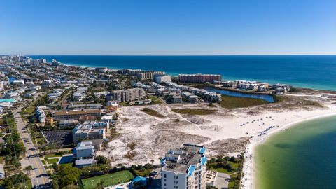 A home in Destin