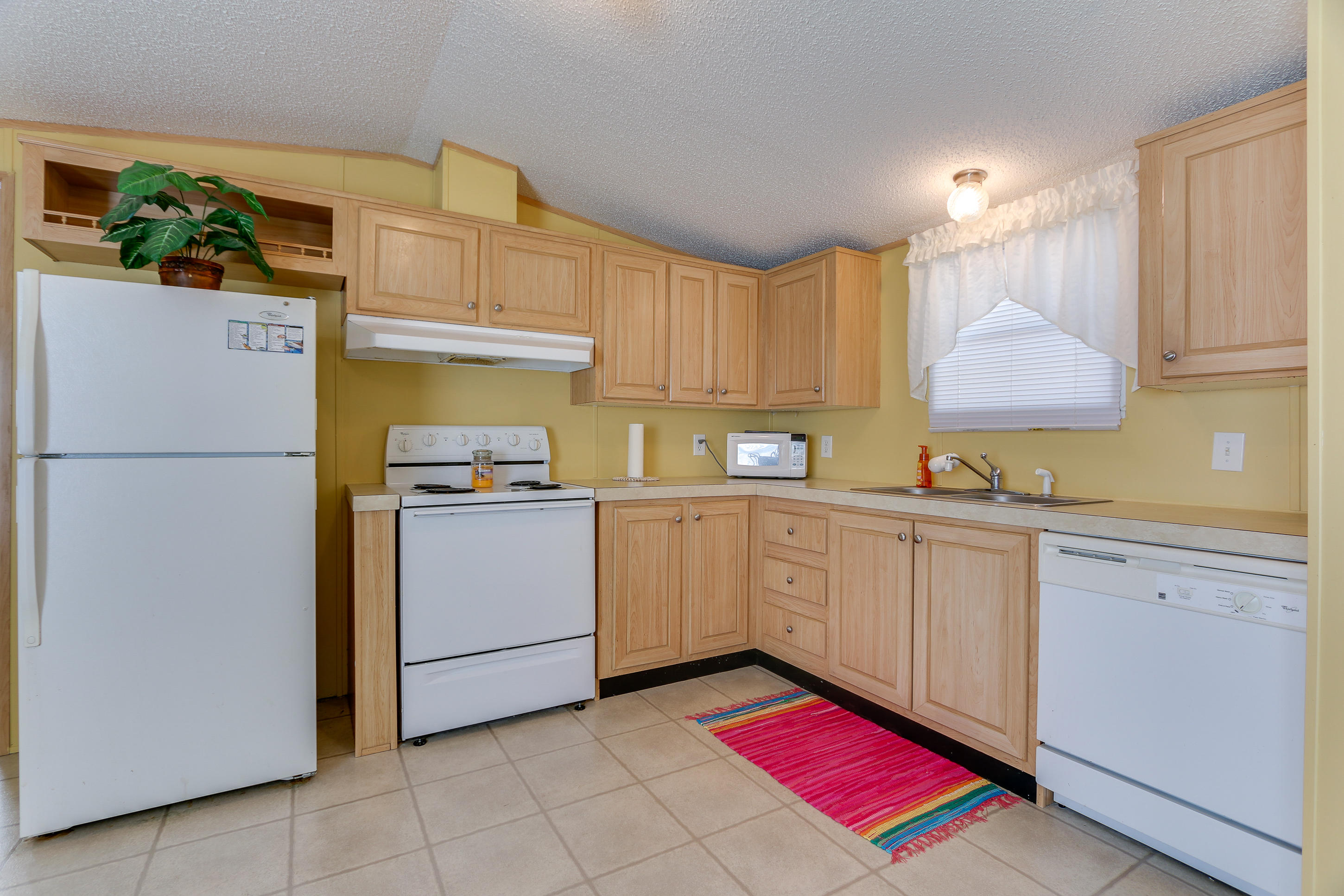 THE PINES - Residential