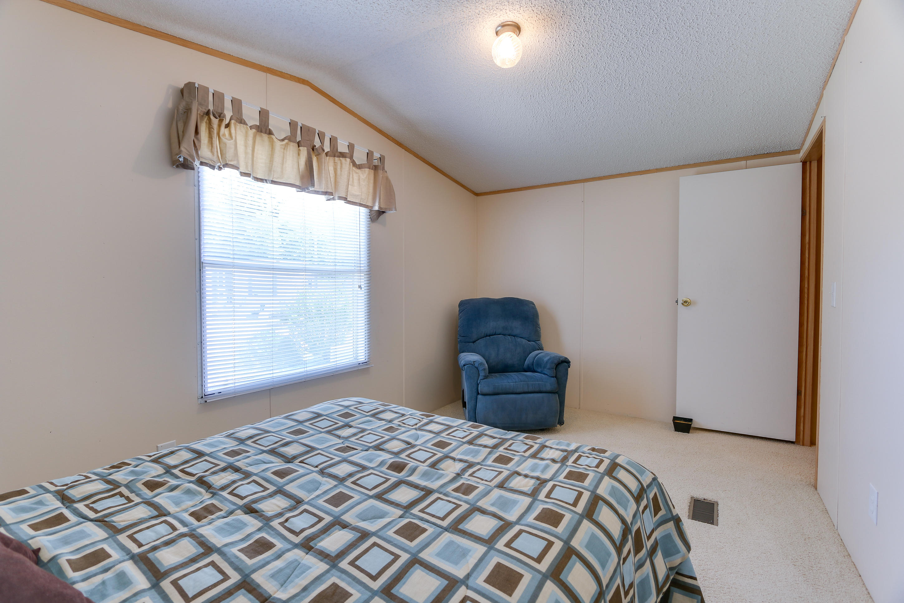 THE PINES - Residential