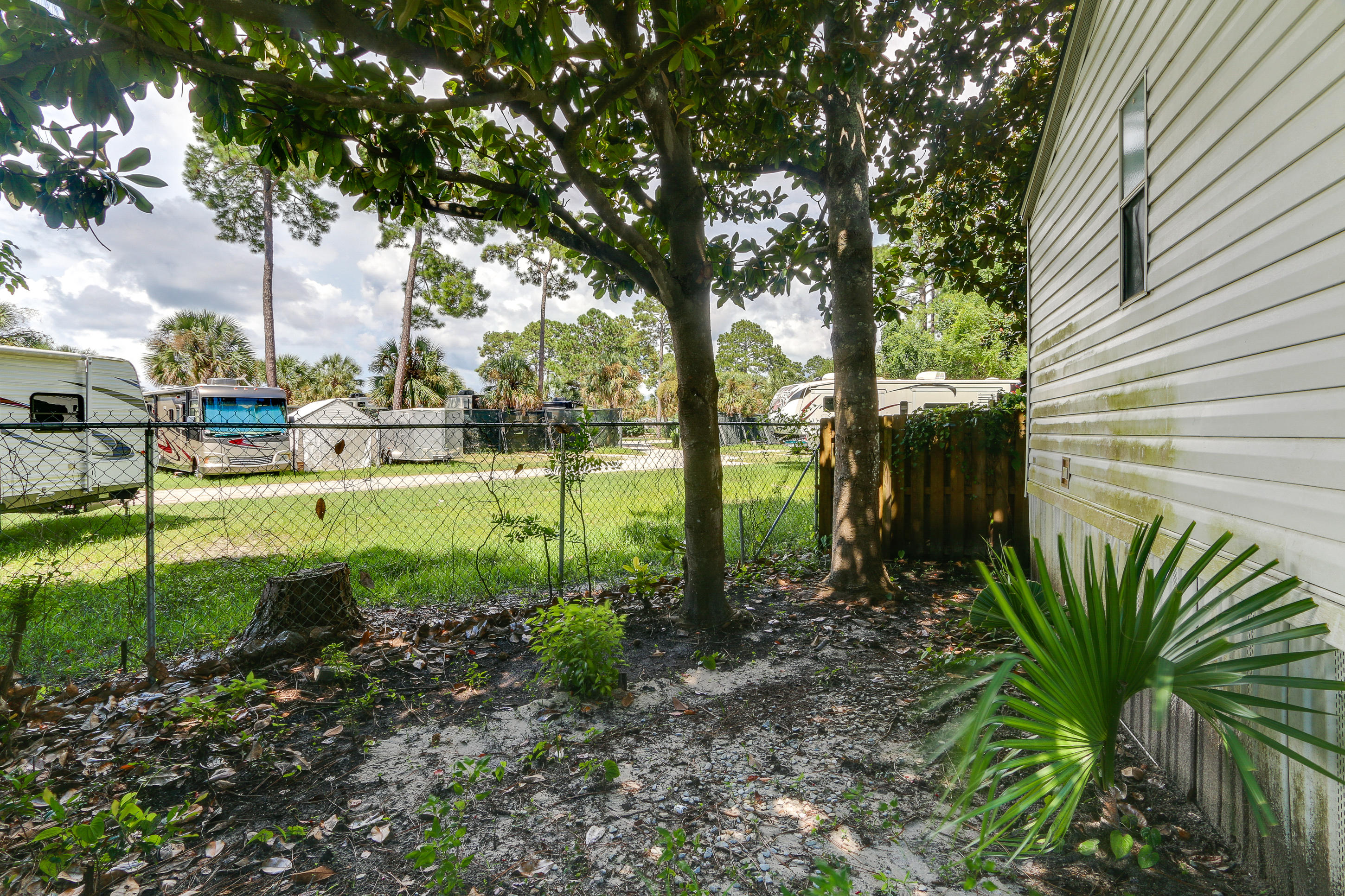 THE PINES - Residential