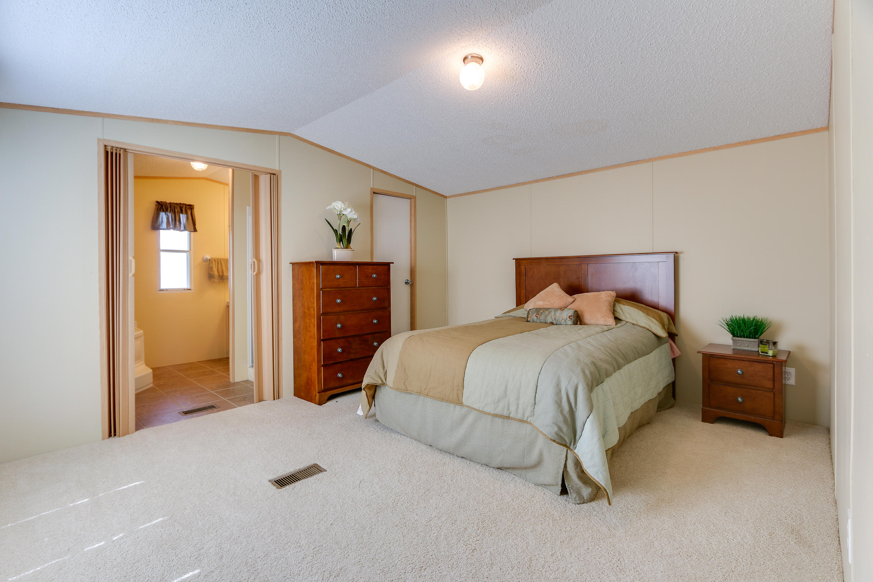 THE PINES - Residential