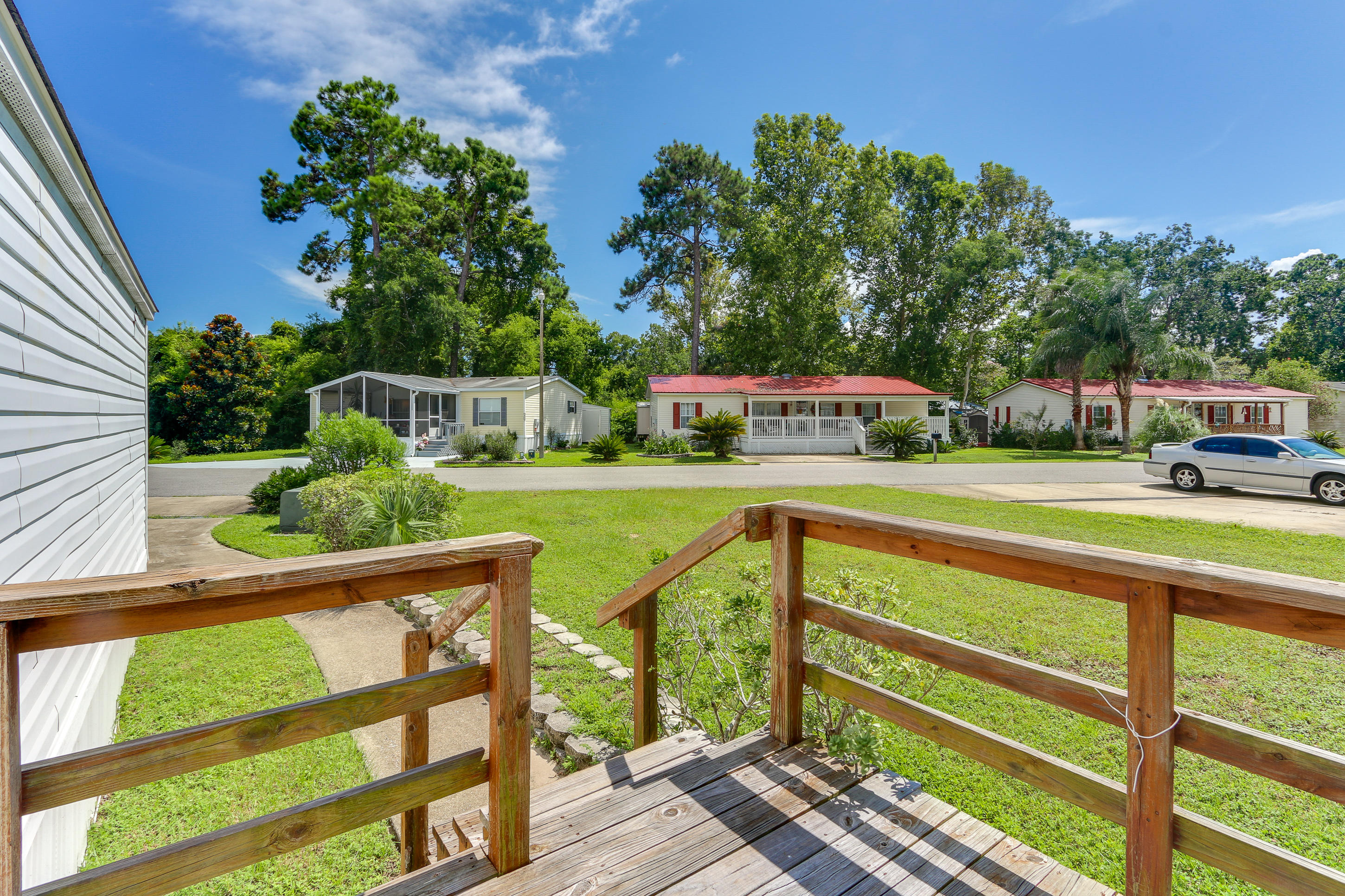 THE PINES - Residential