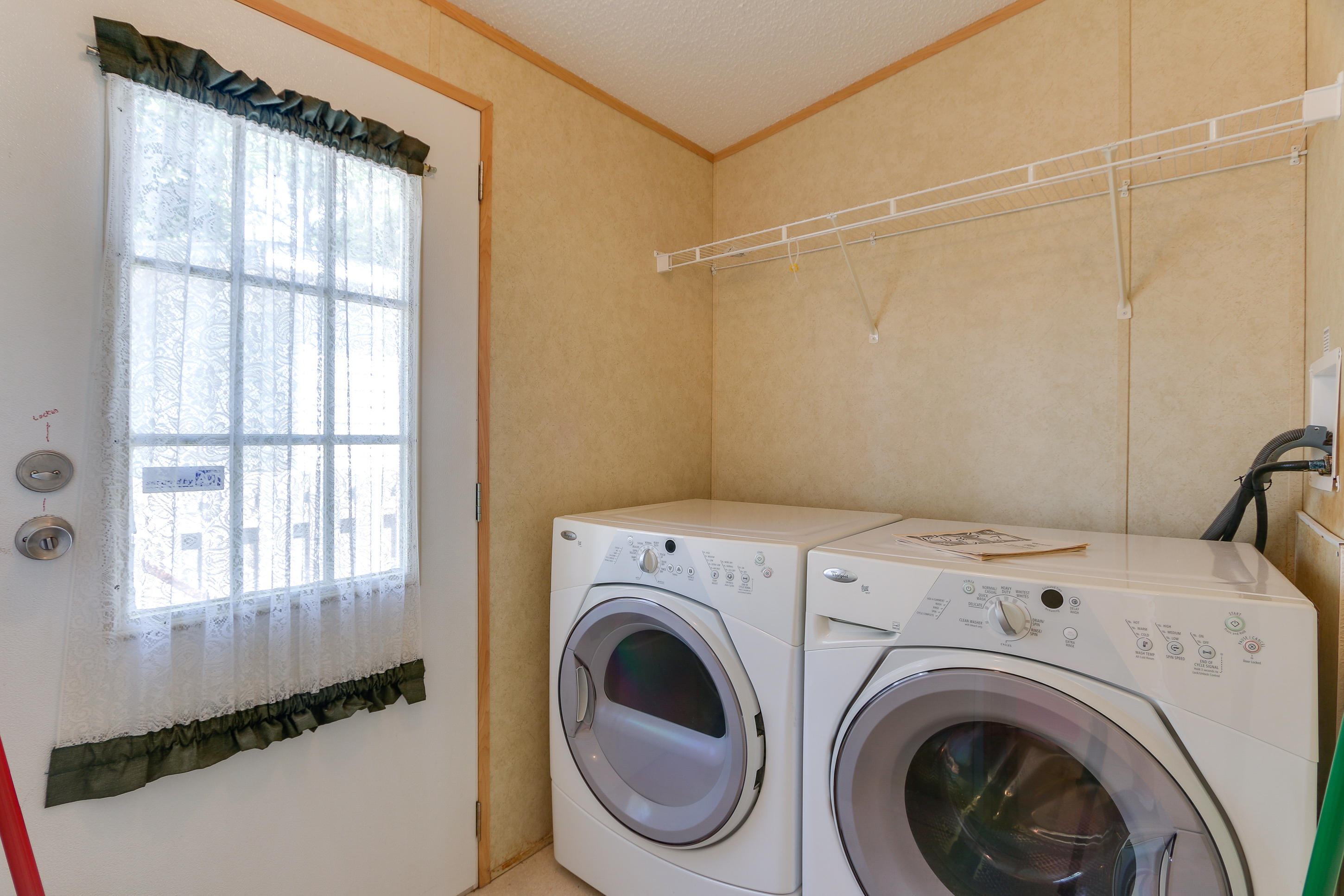 THE PINES - Residential