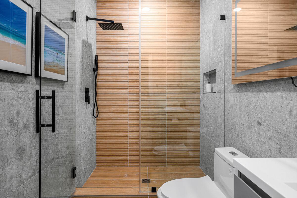 MARAVILLA SHORES - Residential