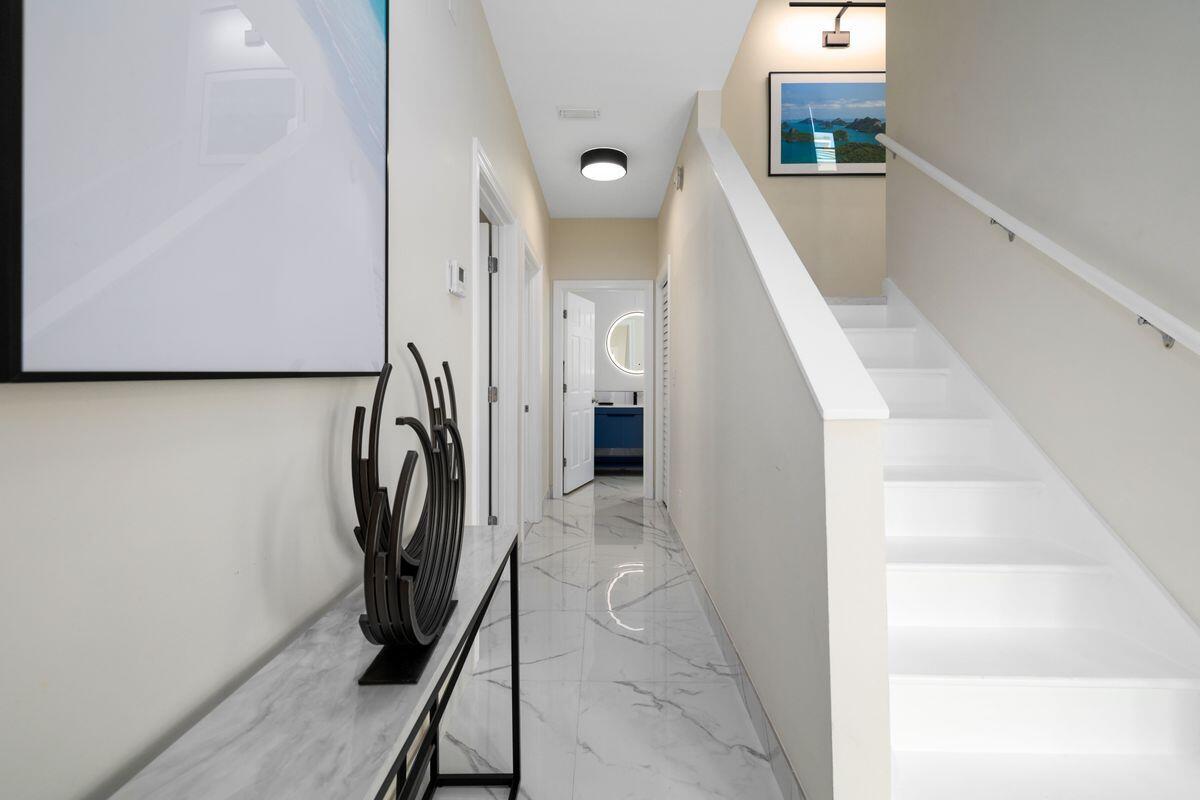MARAVILLA SHORES - Residential