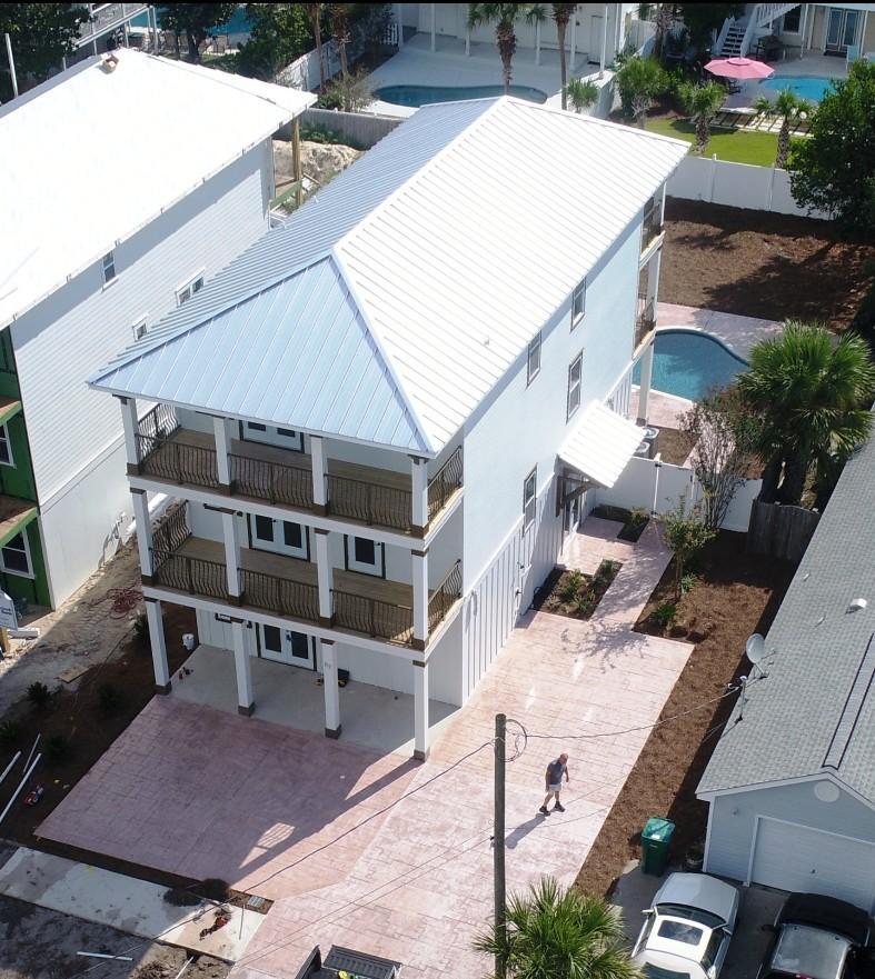 CRYSTAL BEACH - Residential