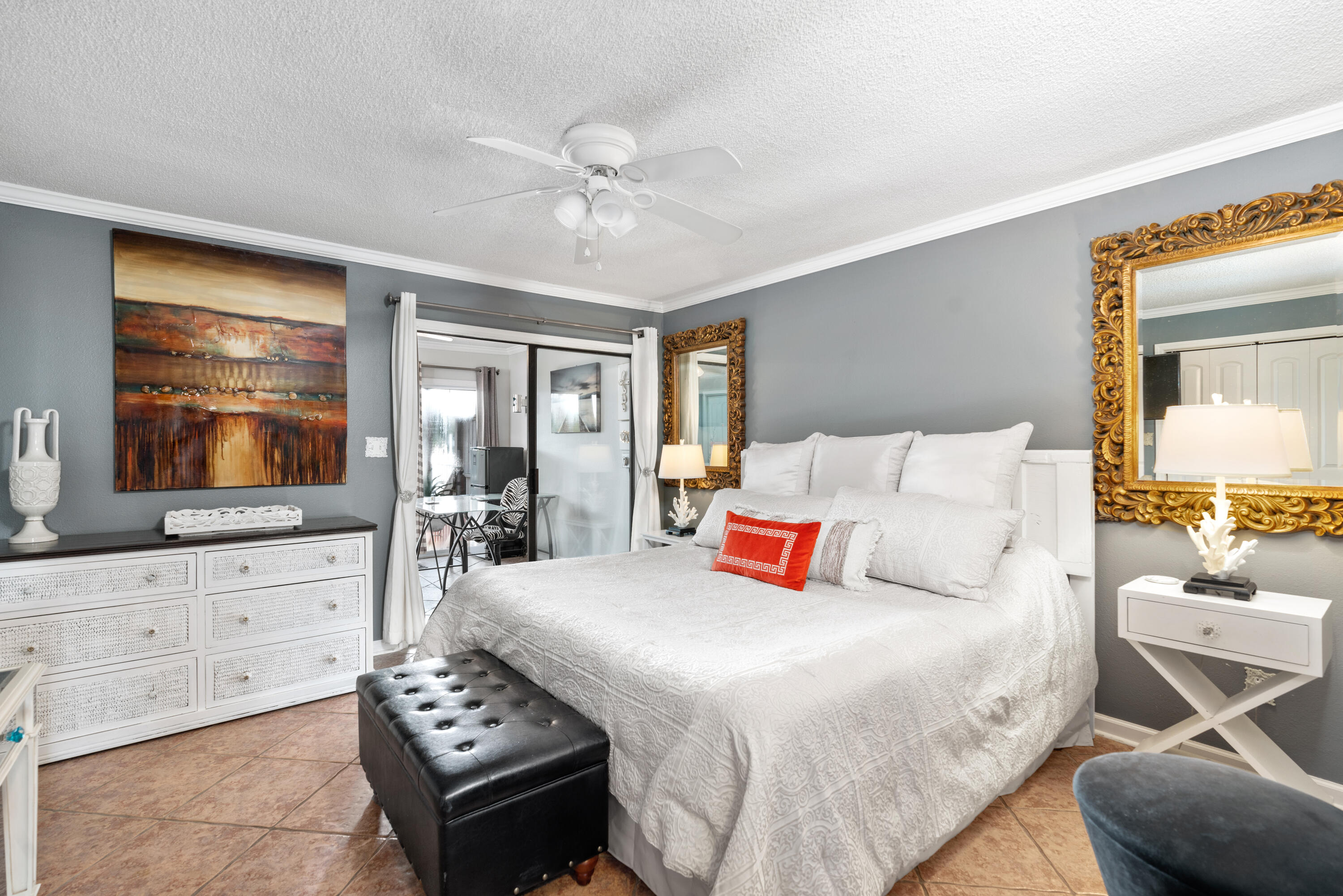 HOLIDAY ISLE - Residential