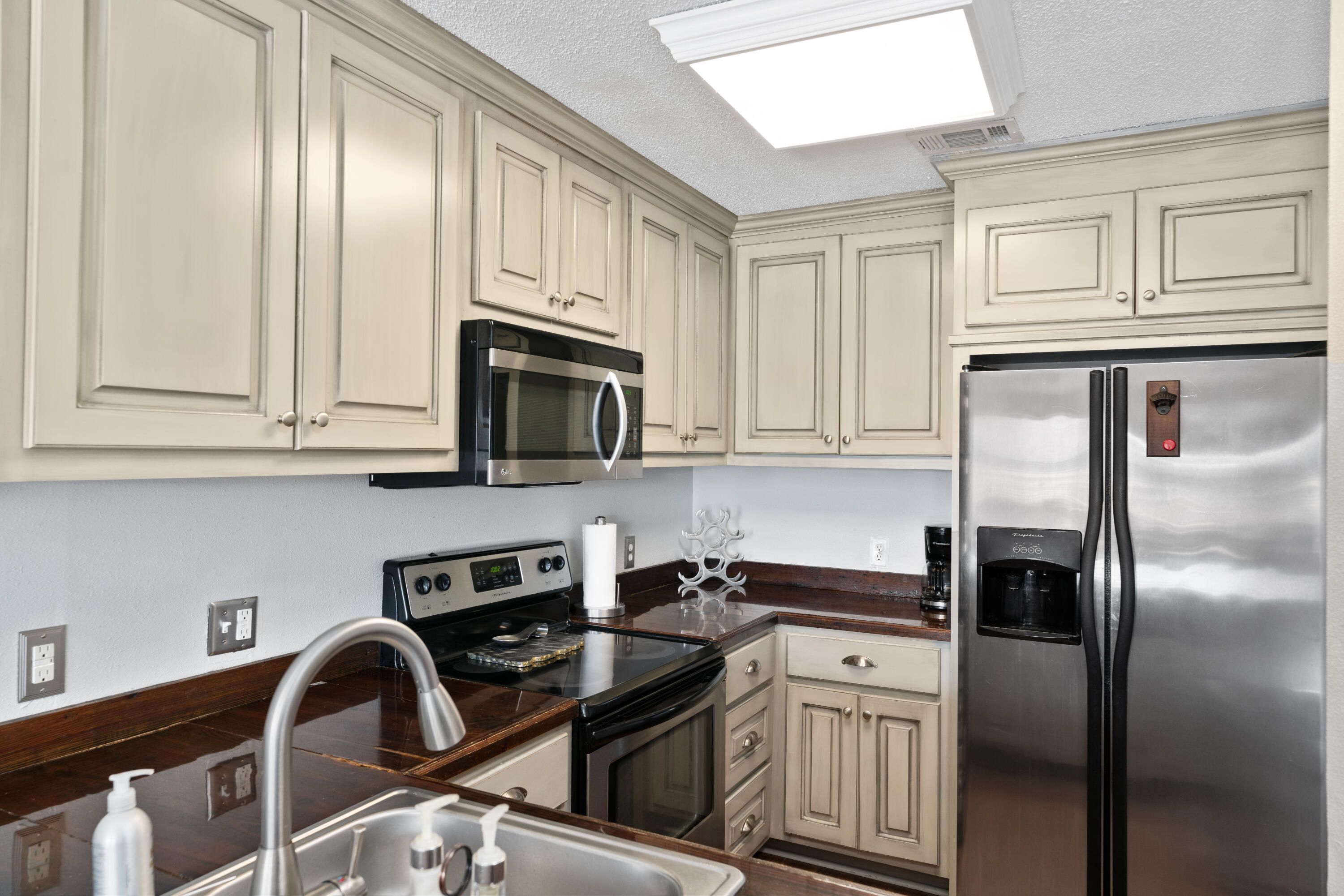 HOLIDAY ISLE - Residential