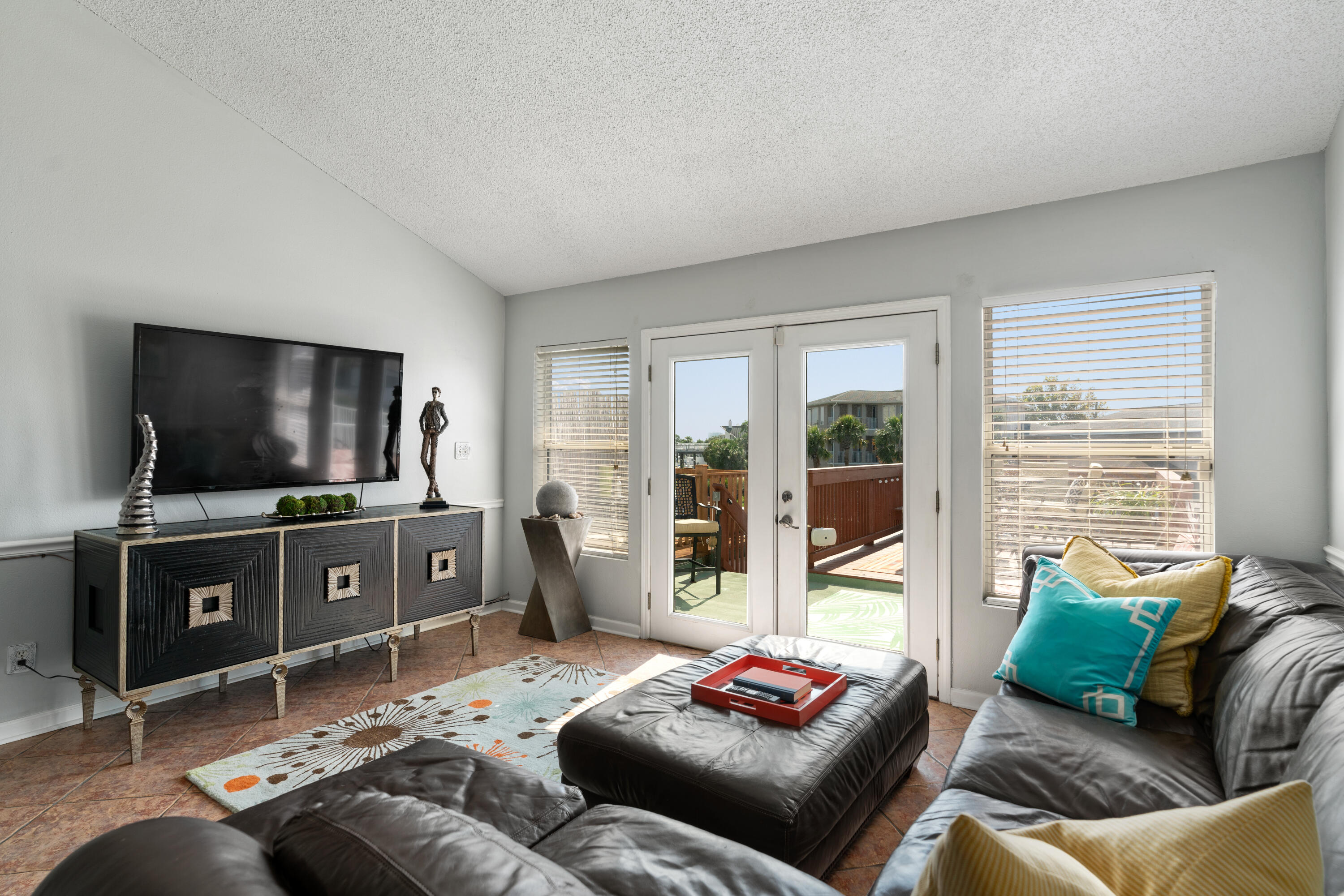 HOLIDAY ISLE - Residential