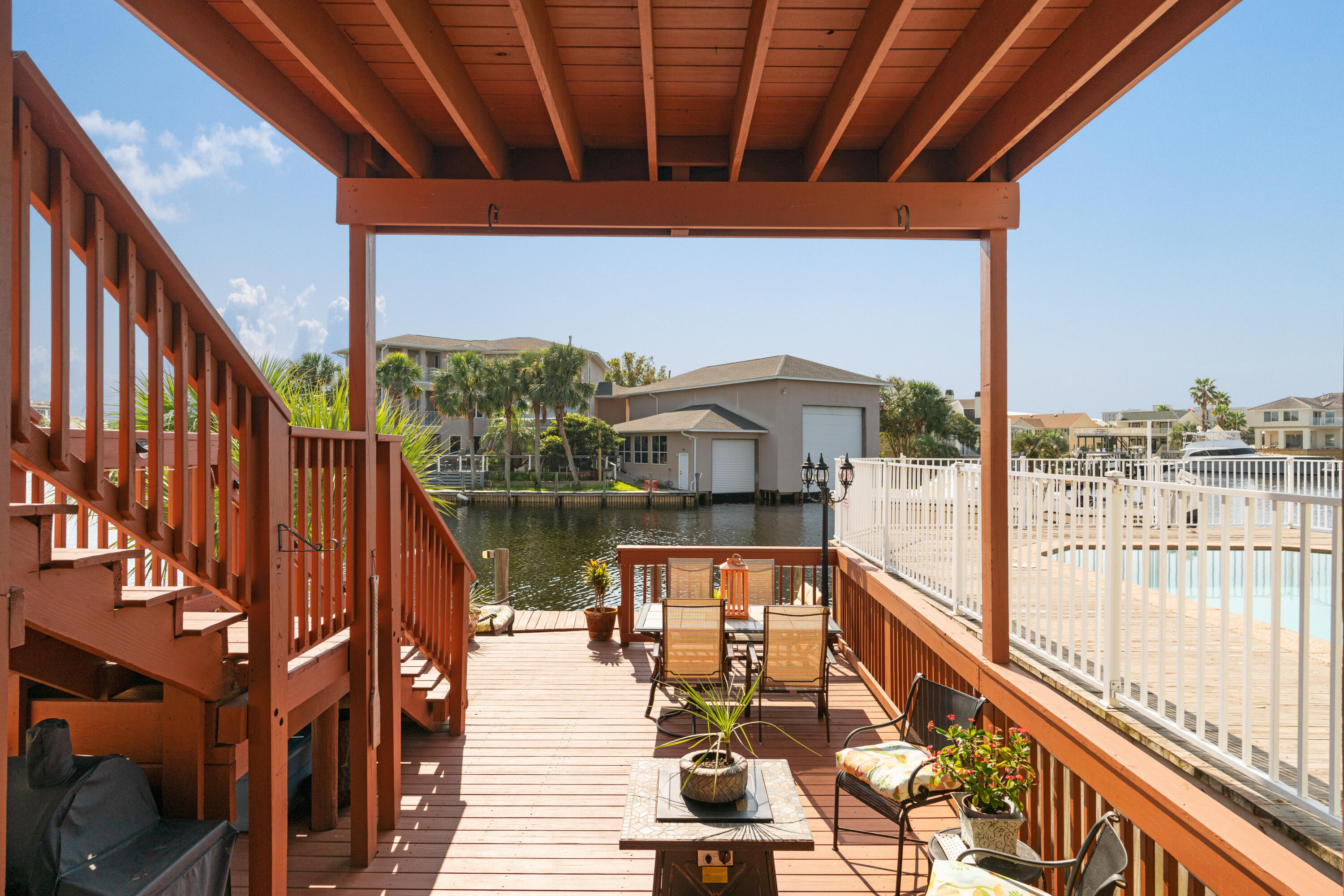 HOLIDAY ISLE - Residential