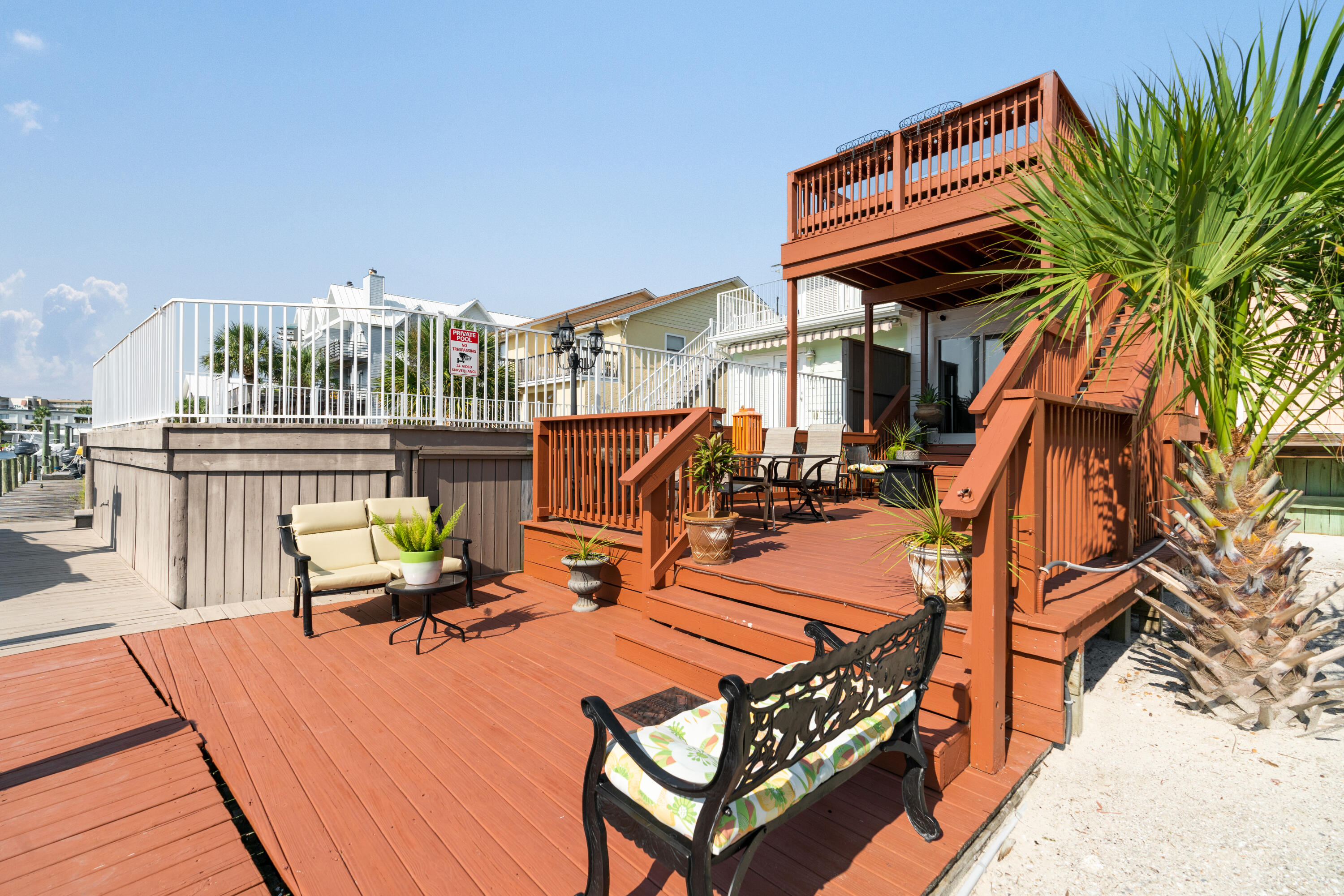 HOLIDAY ISLE - Residential