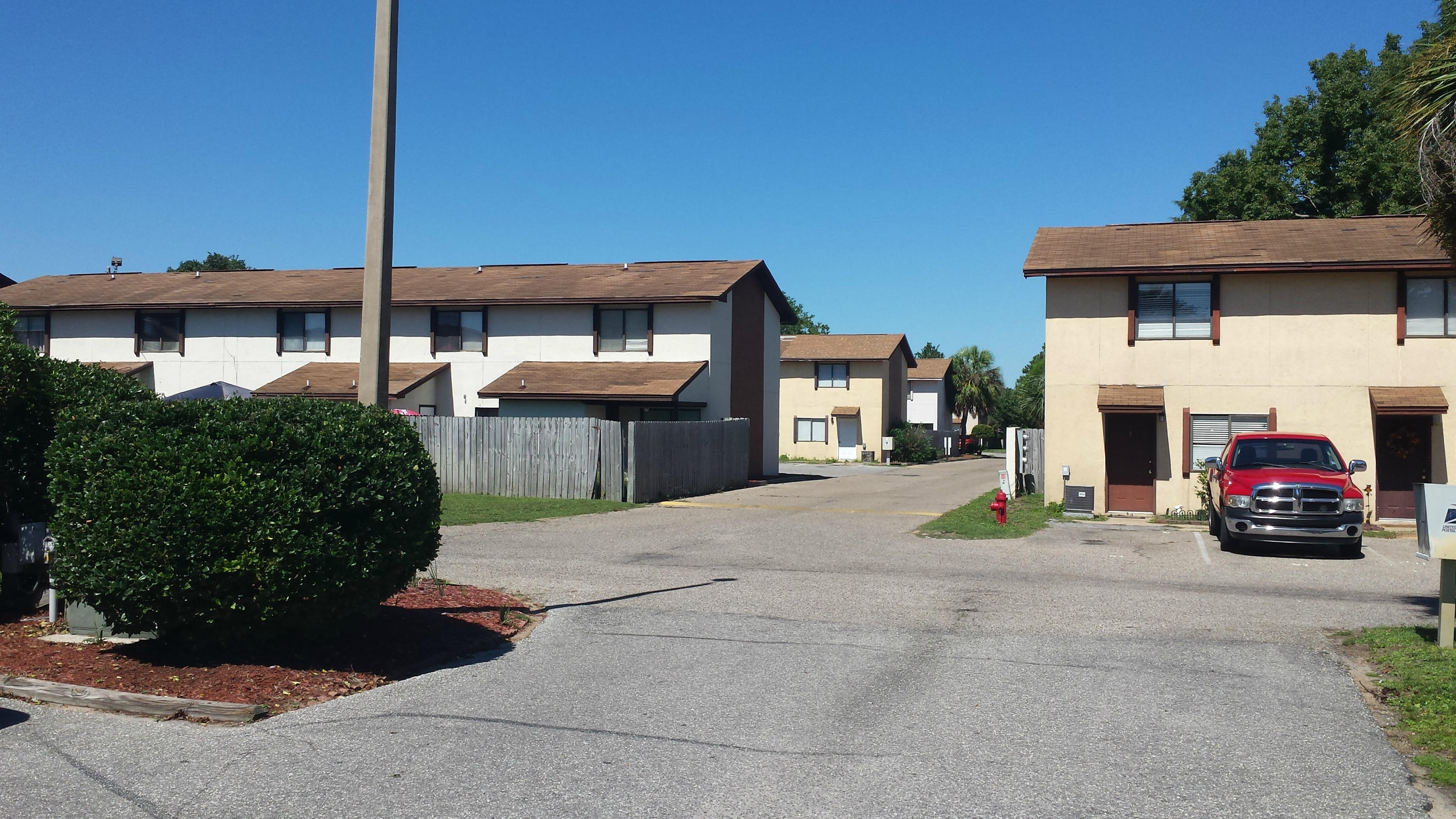 INDIAN HILLS - Residential