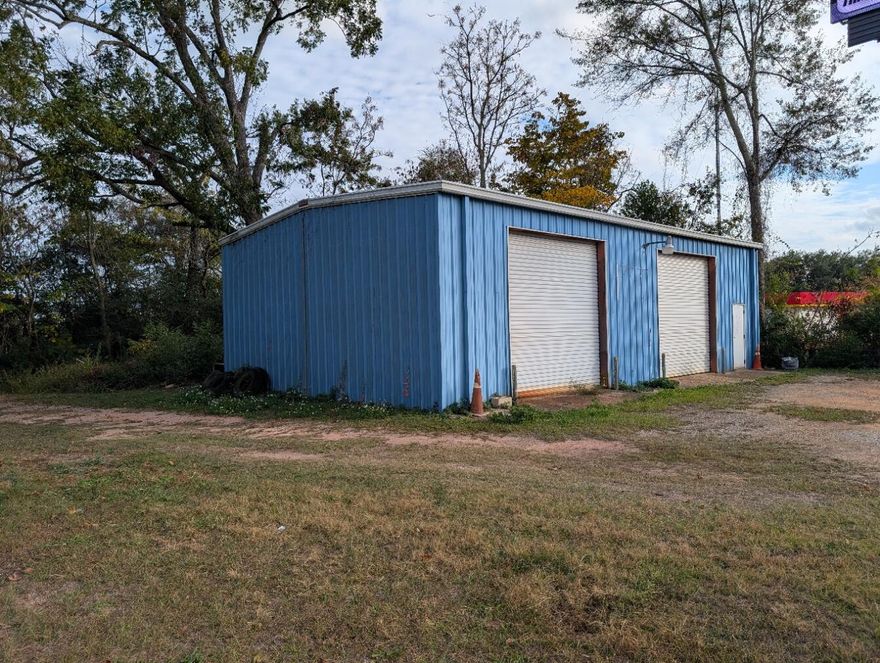 Investment and entrepreneurial opportunity!  This auto mechanic shop is ready for you to re-open and cash in on Crestview's continued growth. This 1500 square foot building is located on .4 acres with 107 feet of frontage on busy Hwy 85 N, just past CEFCO. Average daily traffic count was 28500 in 2024. Two 12 x 12 bay doors on the front, one 10 x 10 door on the back, a 1600 lb. 4 post lift, an 8500 lb. 2 post lift, brake lathe, pipe bender, and miscellaneous inventory and supplies are included in the purchase.