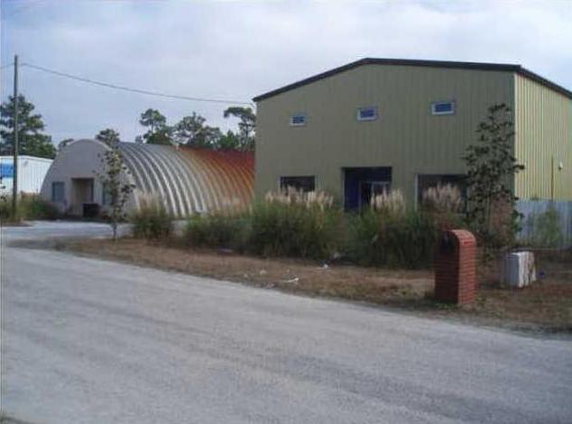 6360 SF Flex Space located in Santa Rosa Beach, 2 rollup doors, possible adjacent 2900 SF building for lease, building sits on .57 acres
