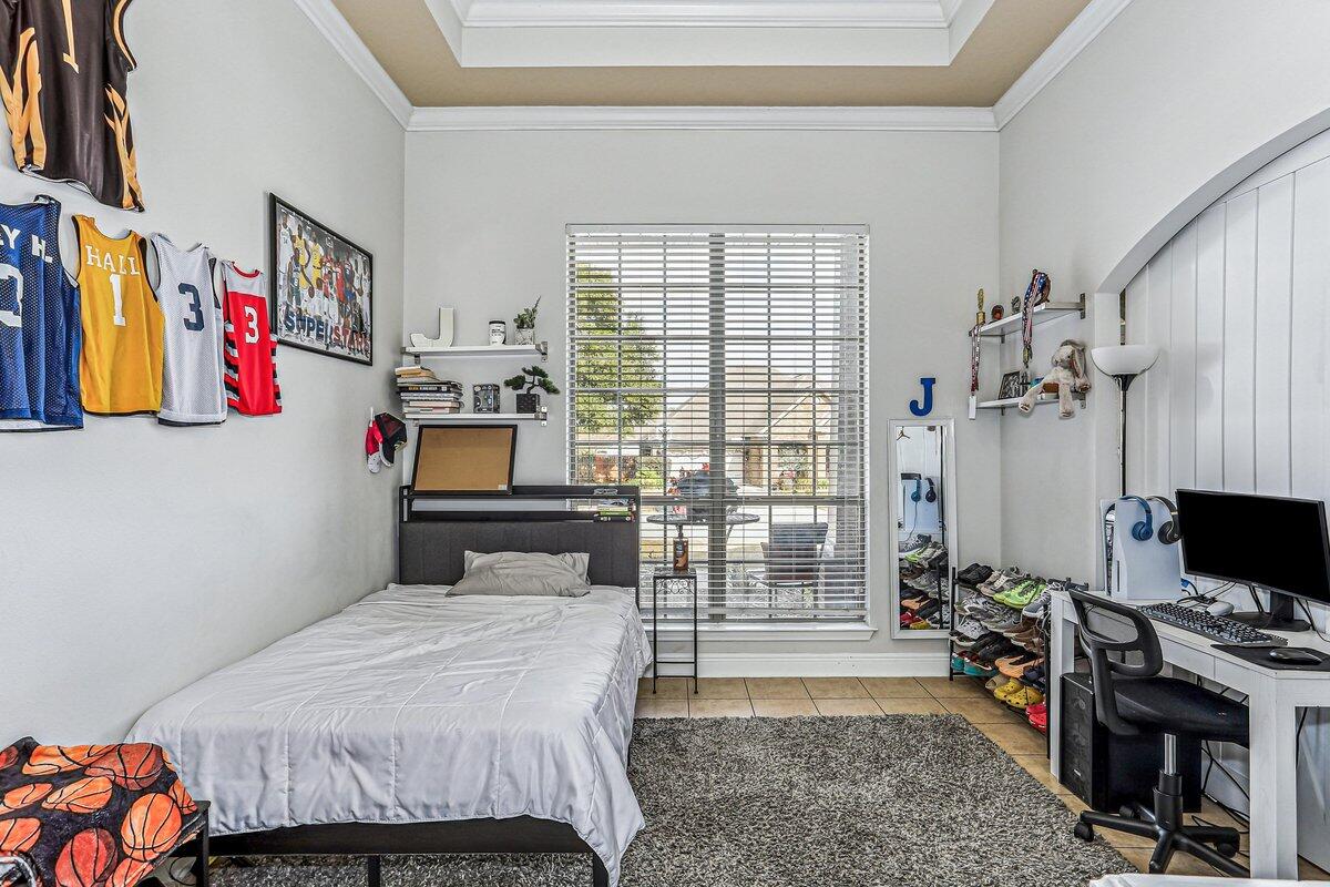 LIBERTY OAKS - Residential