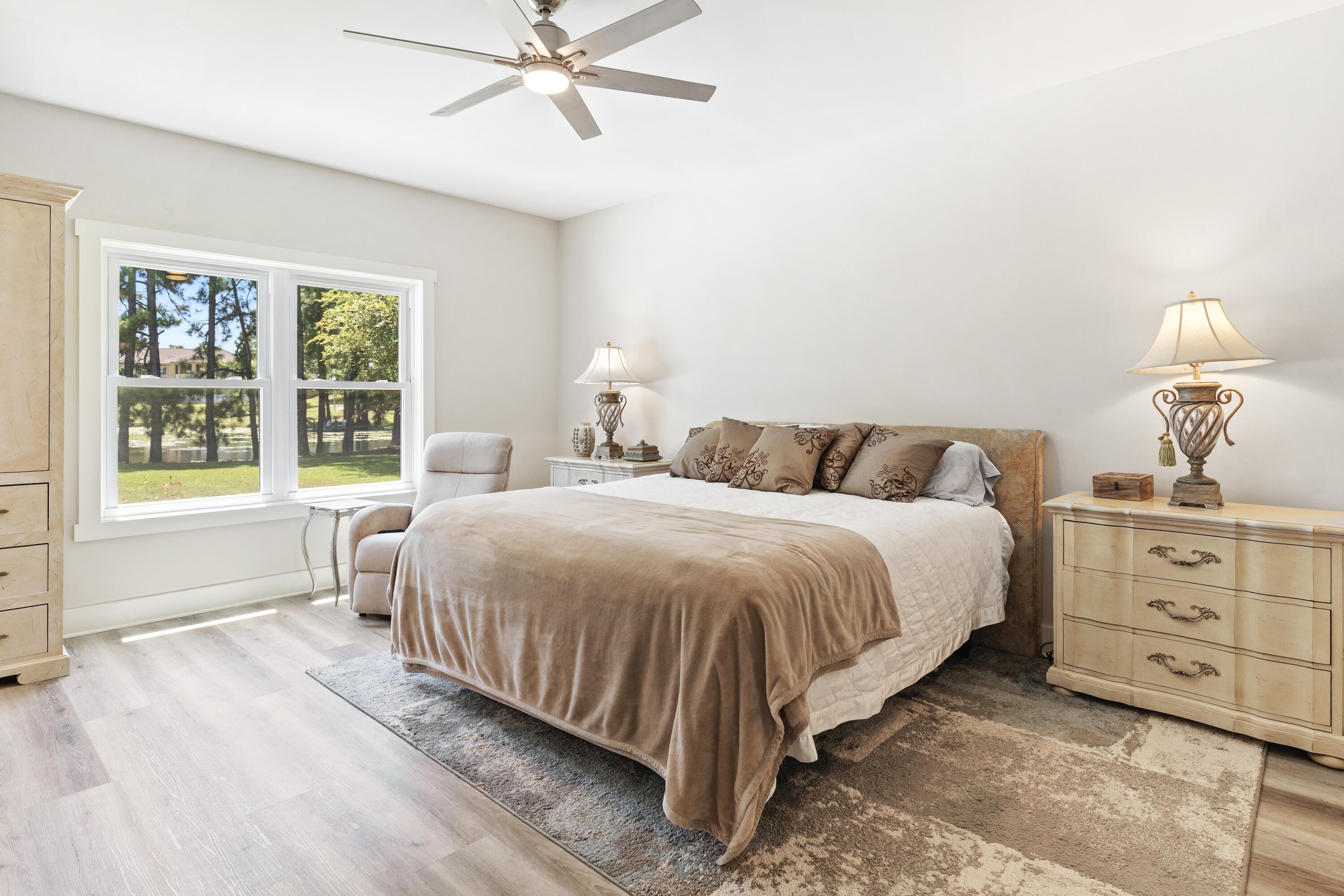 COUNTRY CLUB HILLS PH 1 - Residential