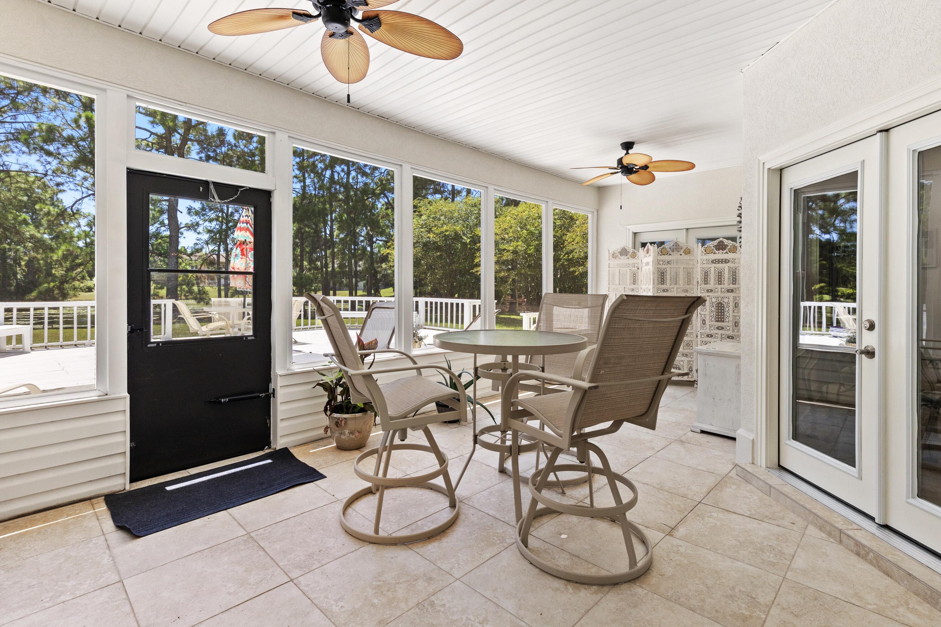 COUNTRY CLUB HILLS PH 1 - Residential