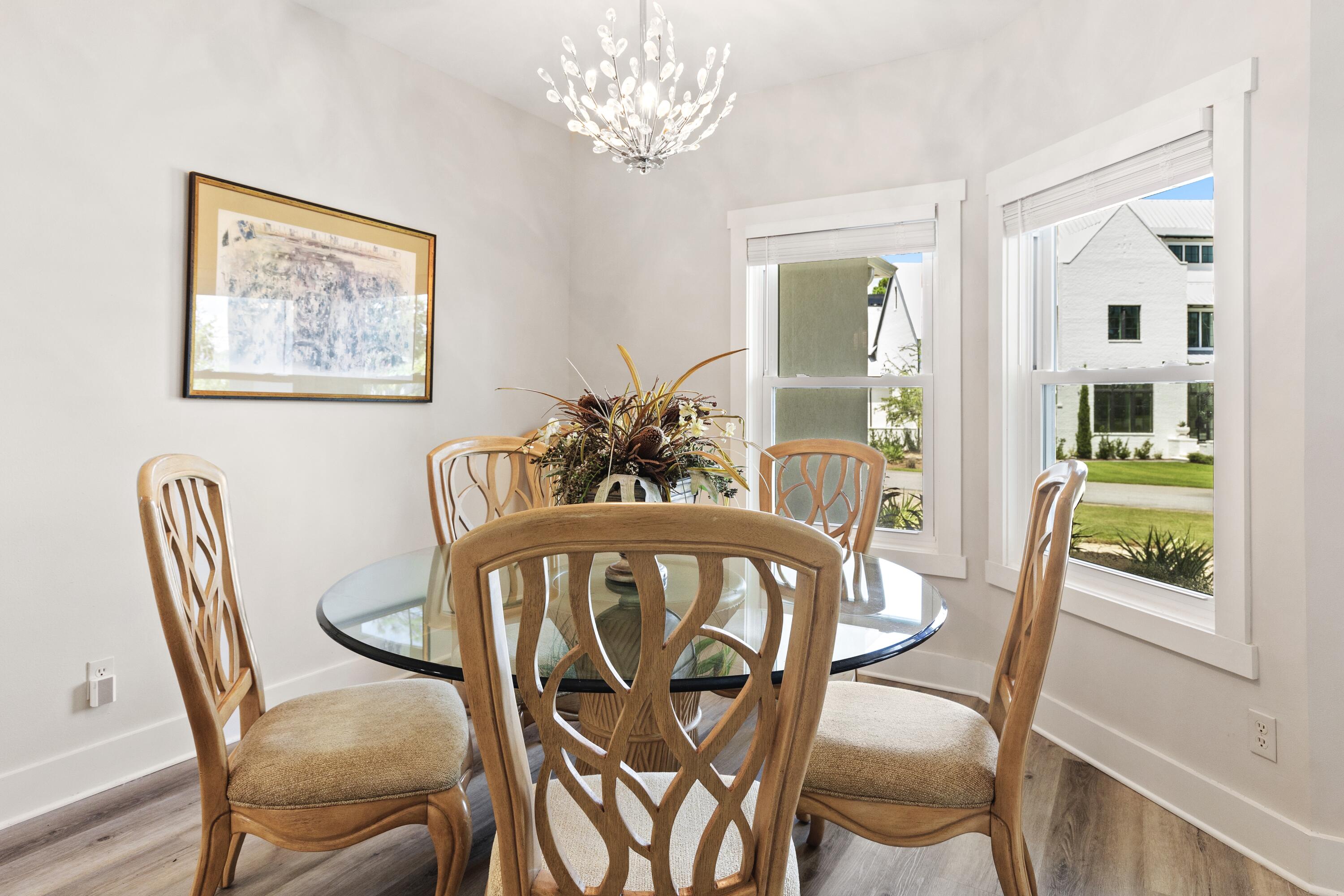 COUNTRY CLUB HILLS PH 1 - Residential