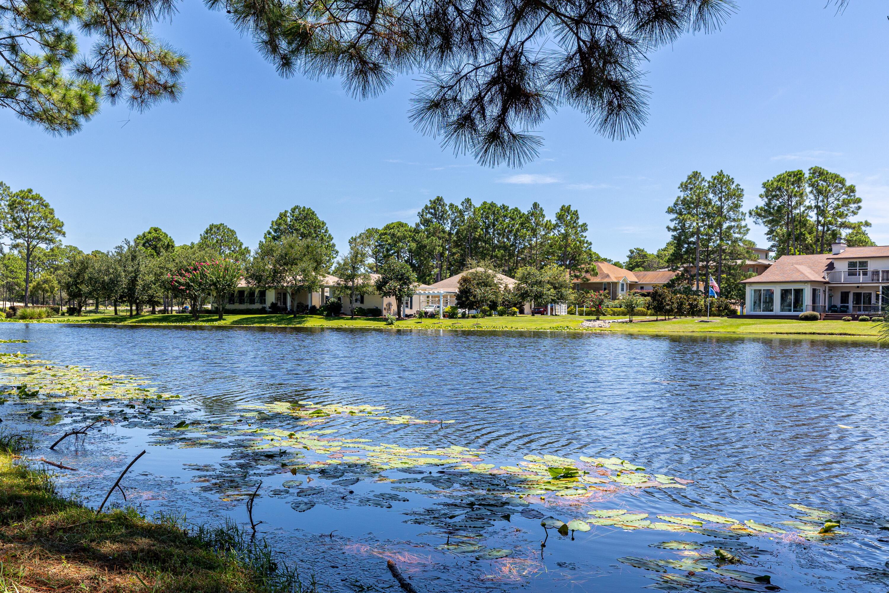 COUNTRY CLUB HILLS PH 1 - Residential
