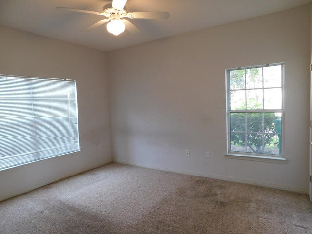 THE OAKS AT NICEVILLE - Residential