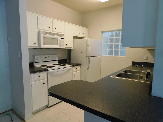 THE OAKS AT NICEVILLE - Residential