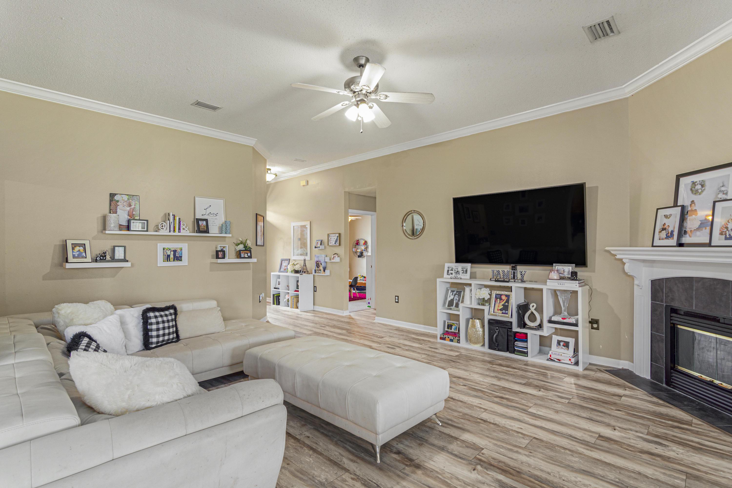 LEE FARM - Residential