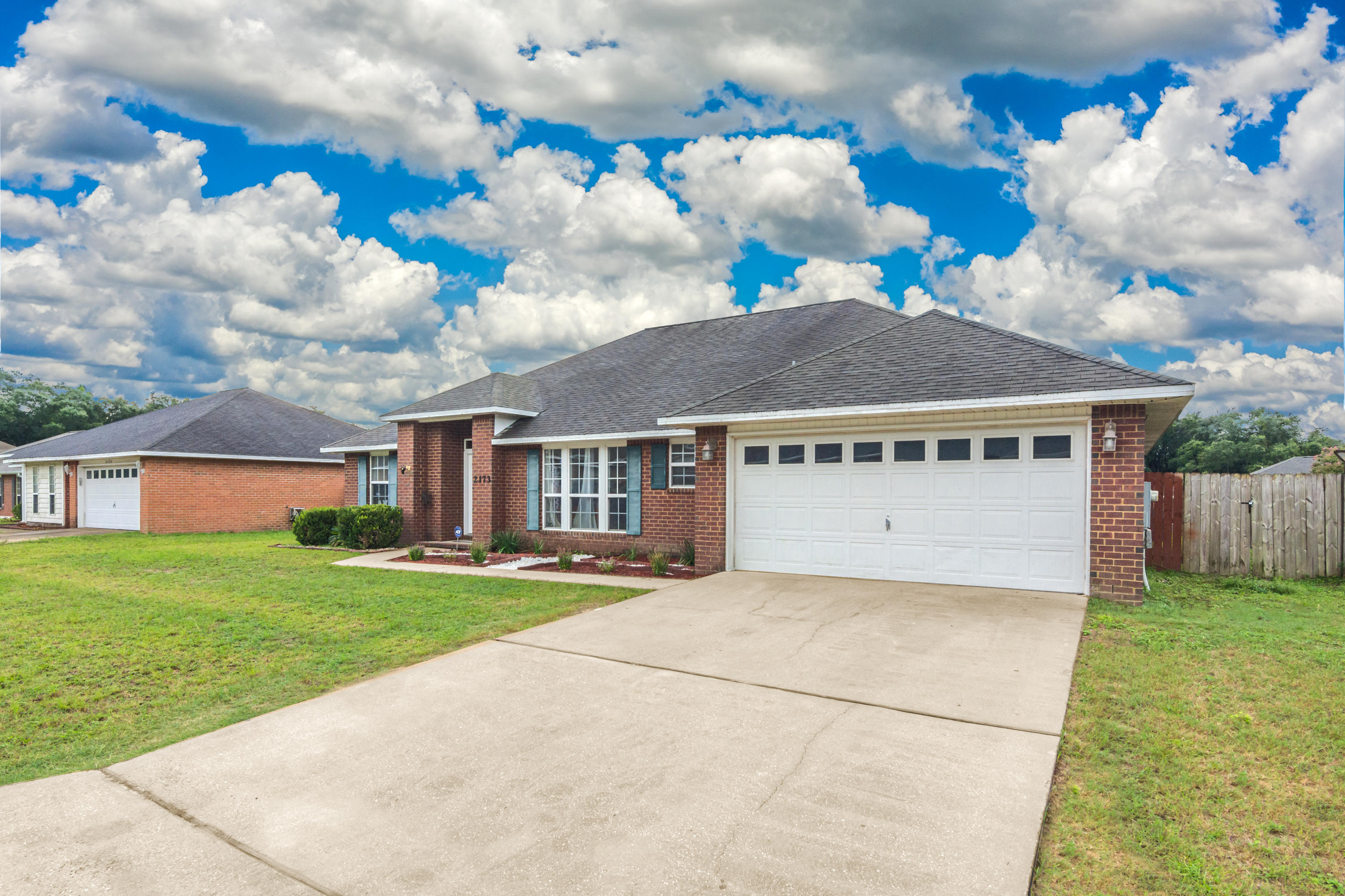 LEE FARM - Residential