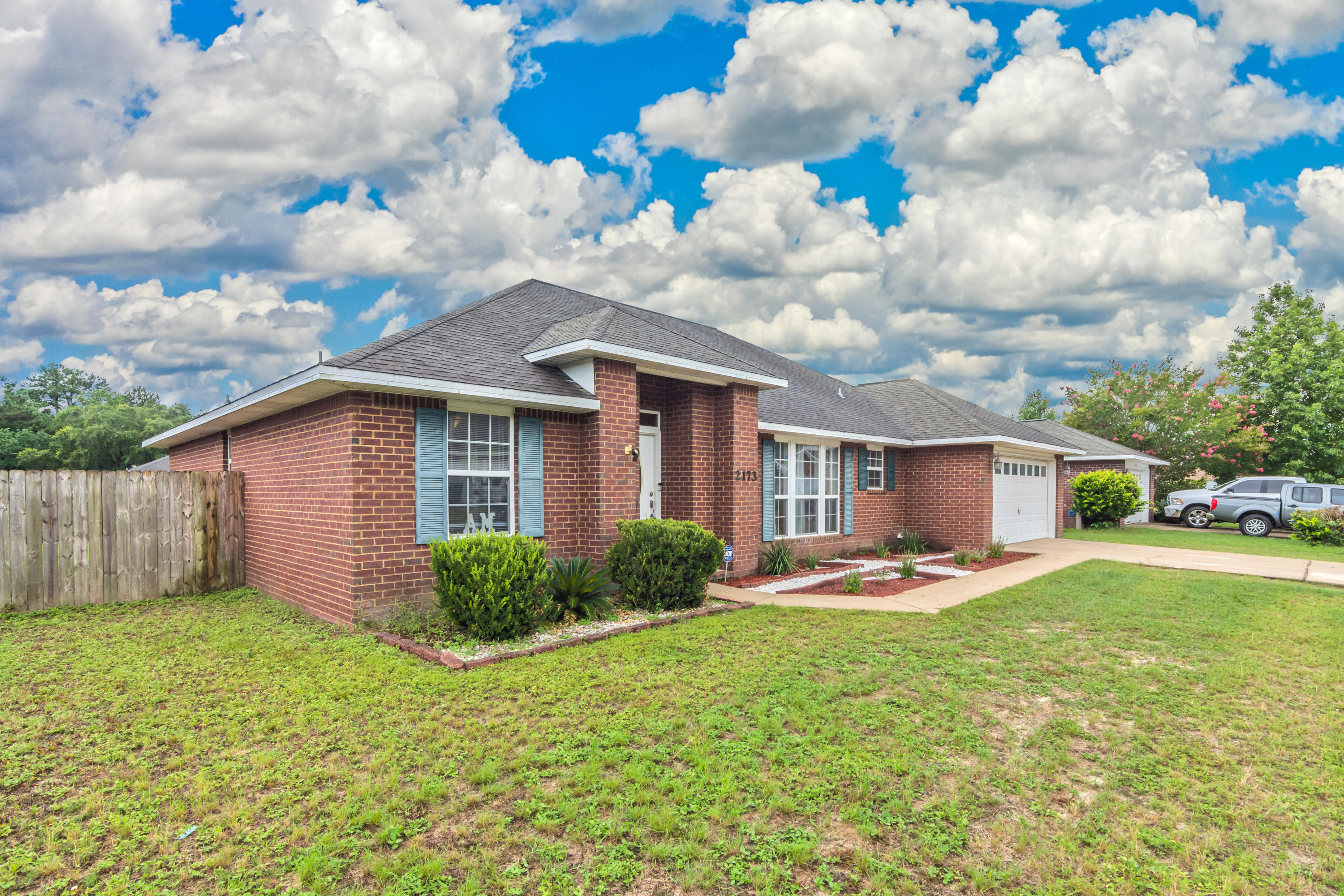 LEE FARM - Residential