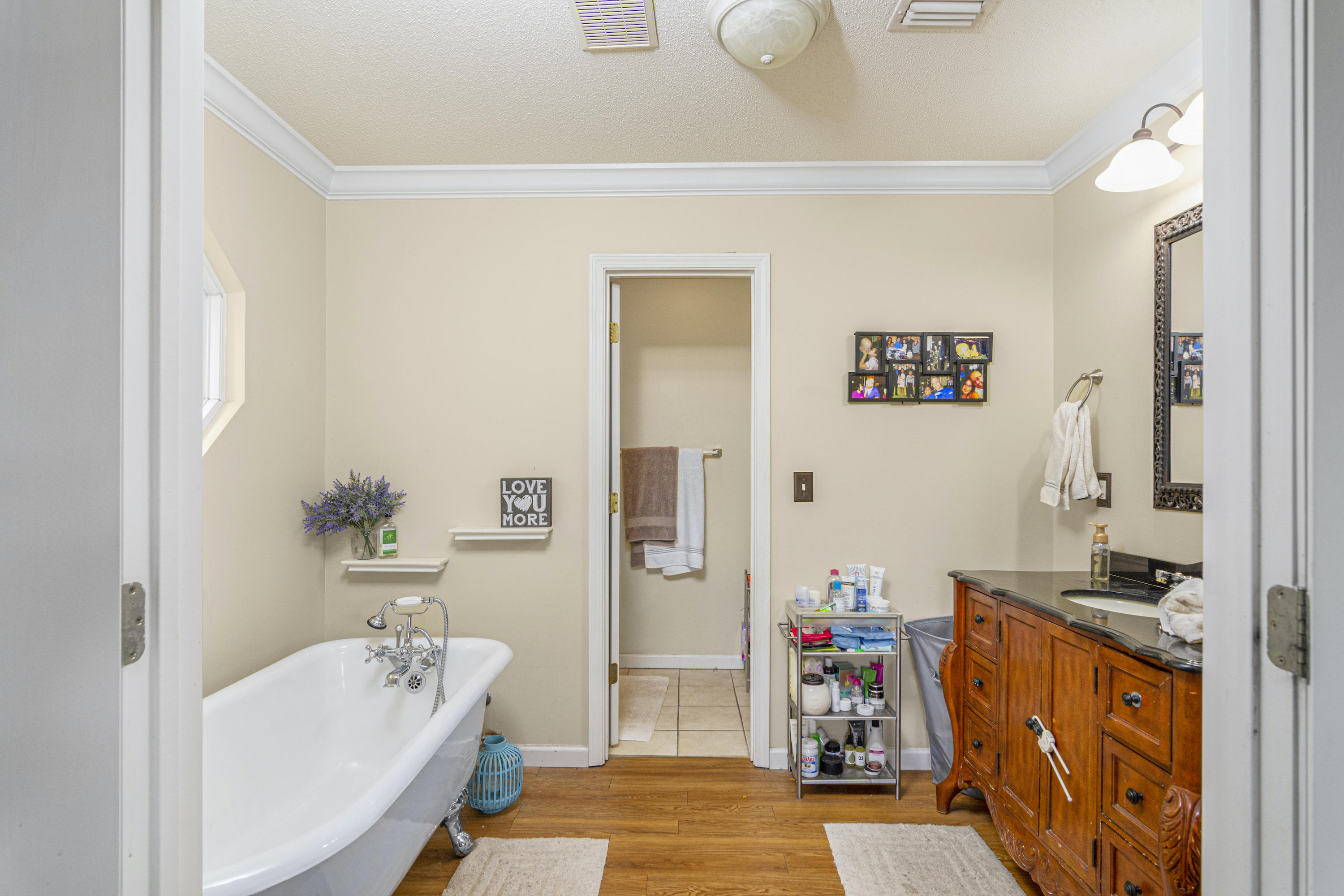 LEE FARM - Residential